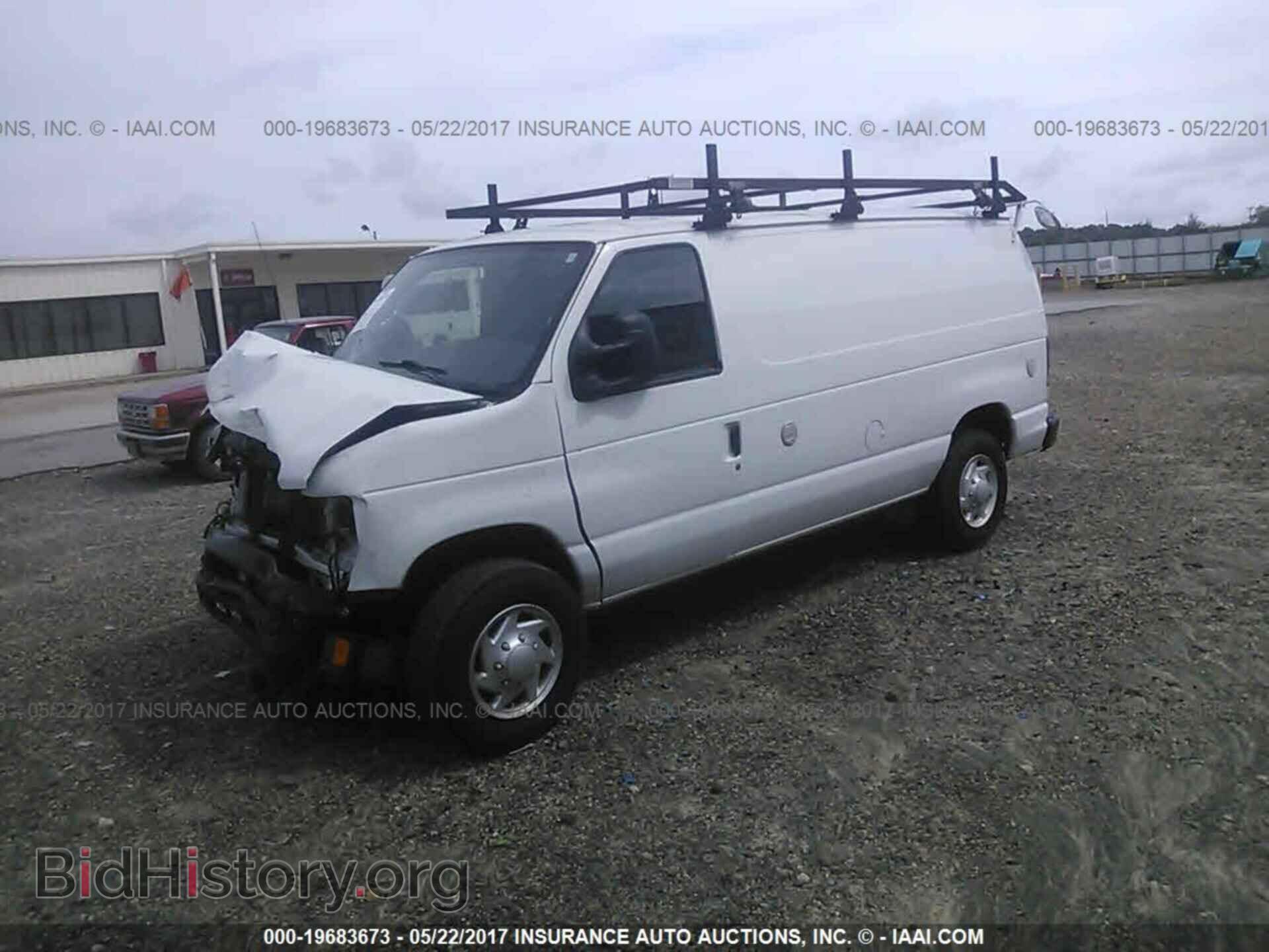 2011 Ford Econoline - VIN: 1FTNE2EWXBDA94884 - Photo 2