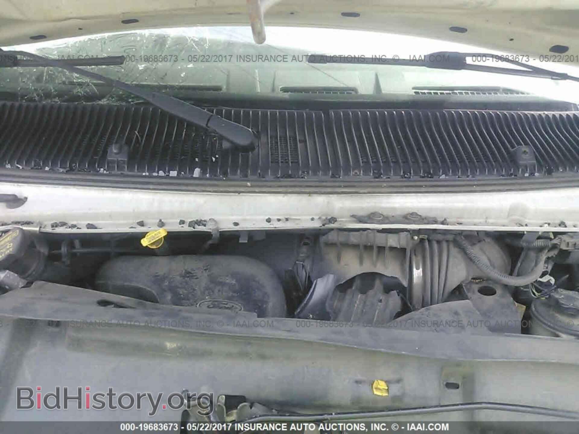 2011 Ford Econoline - VIN: 1FTNE2EWXBDA94884 - Photo 10