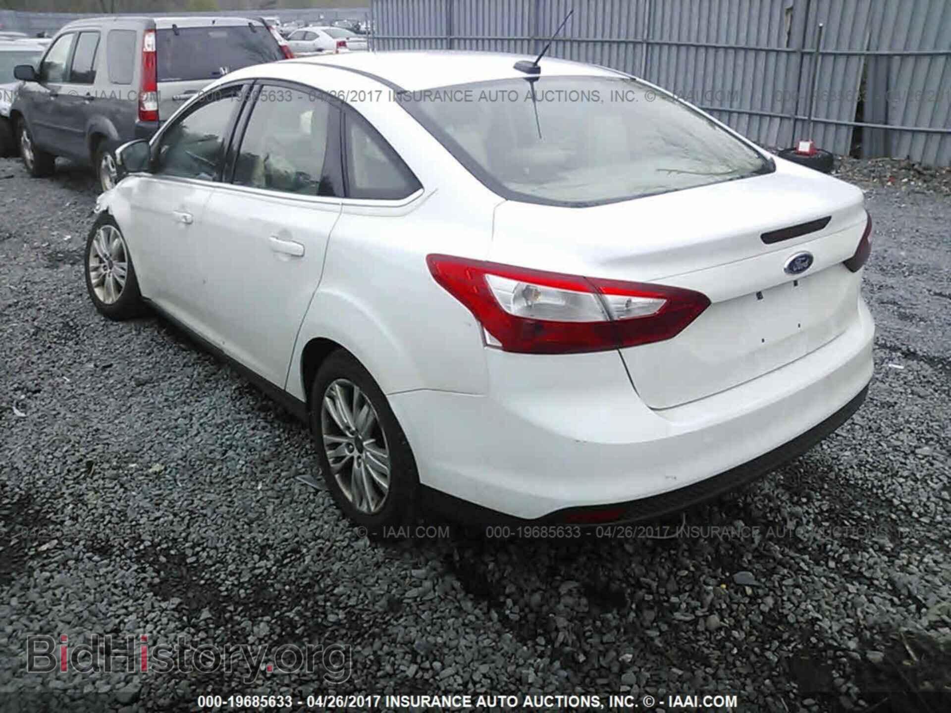 2012 Ford Focus - VIN: 1FAHP3H2XCL141477 - Фото 3
