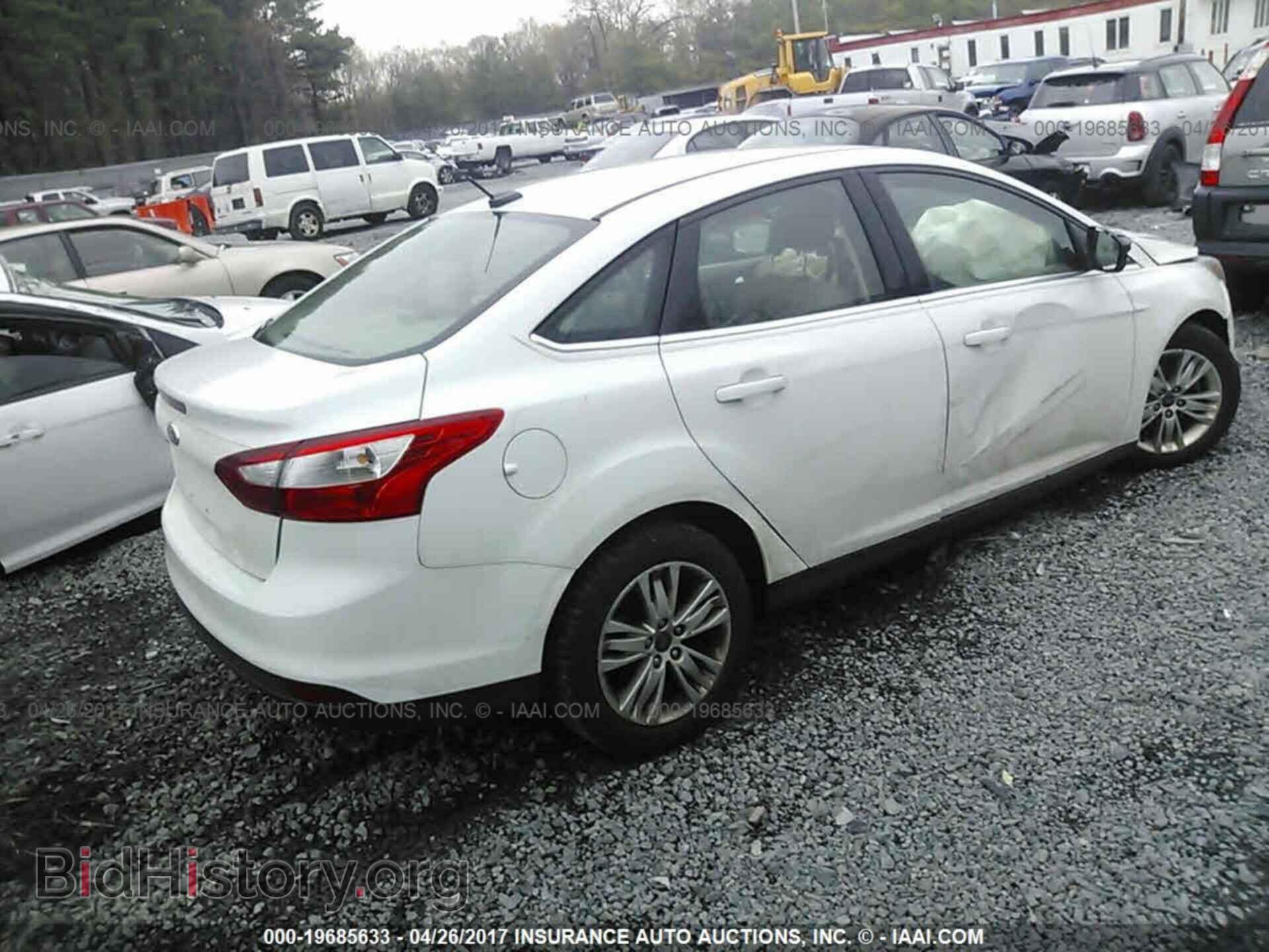 2012 Ford Focus - VIN: 1FAHP3H2XCL141477 - Фото 4