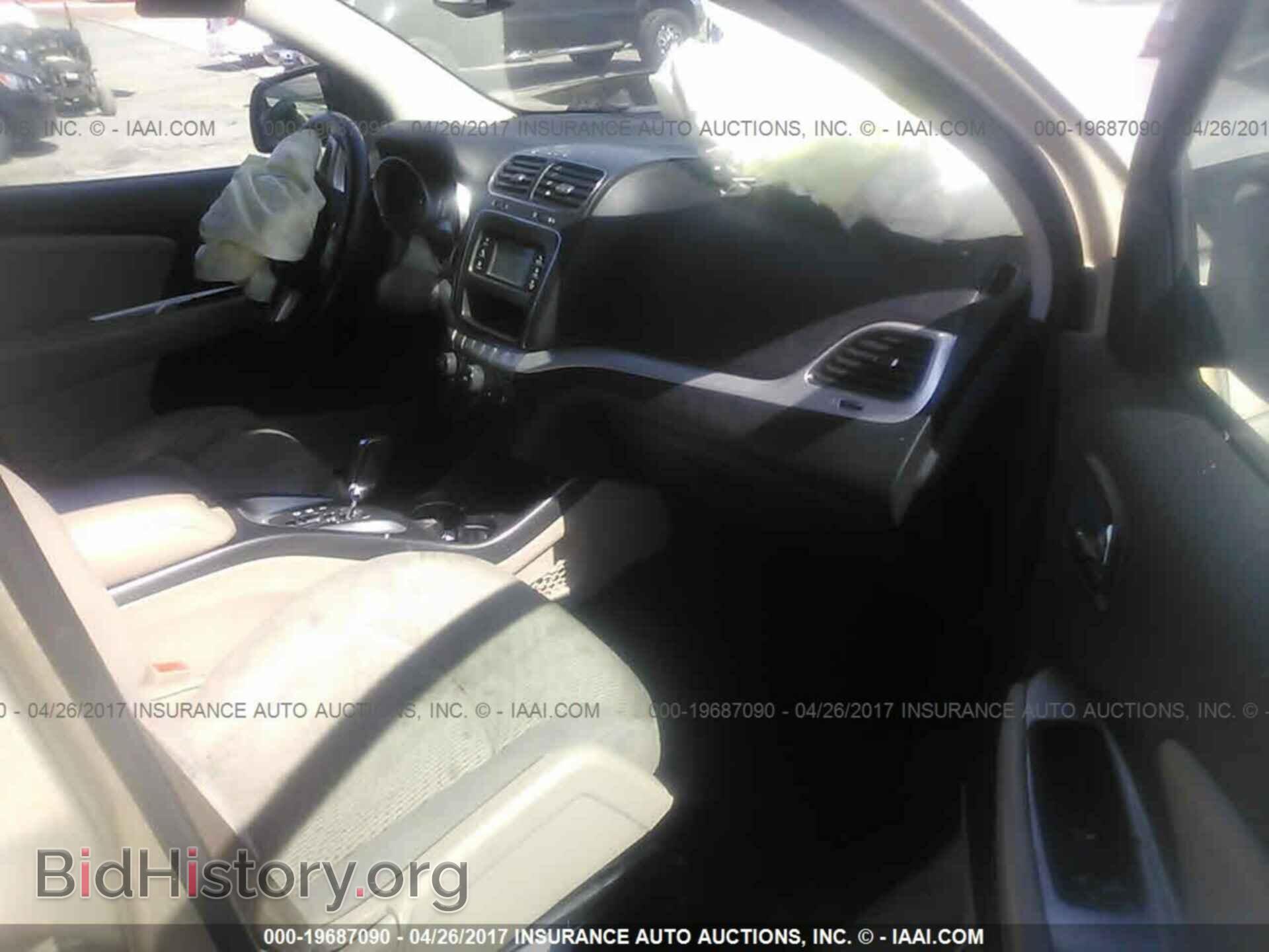 2011 Dodge Journey - VIN: 3D4PH1FG7BT557093 - Фото 5