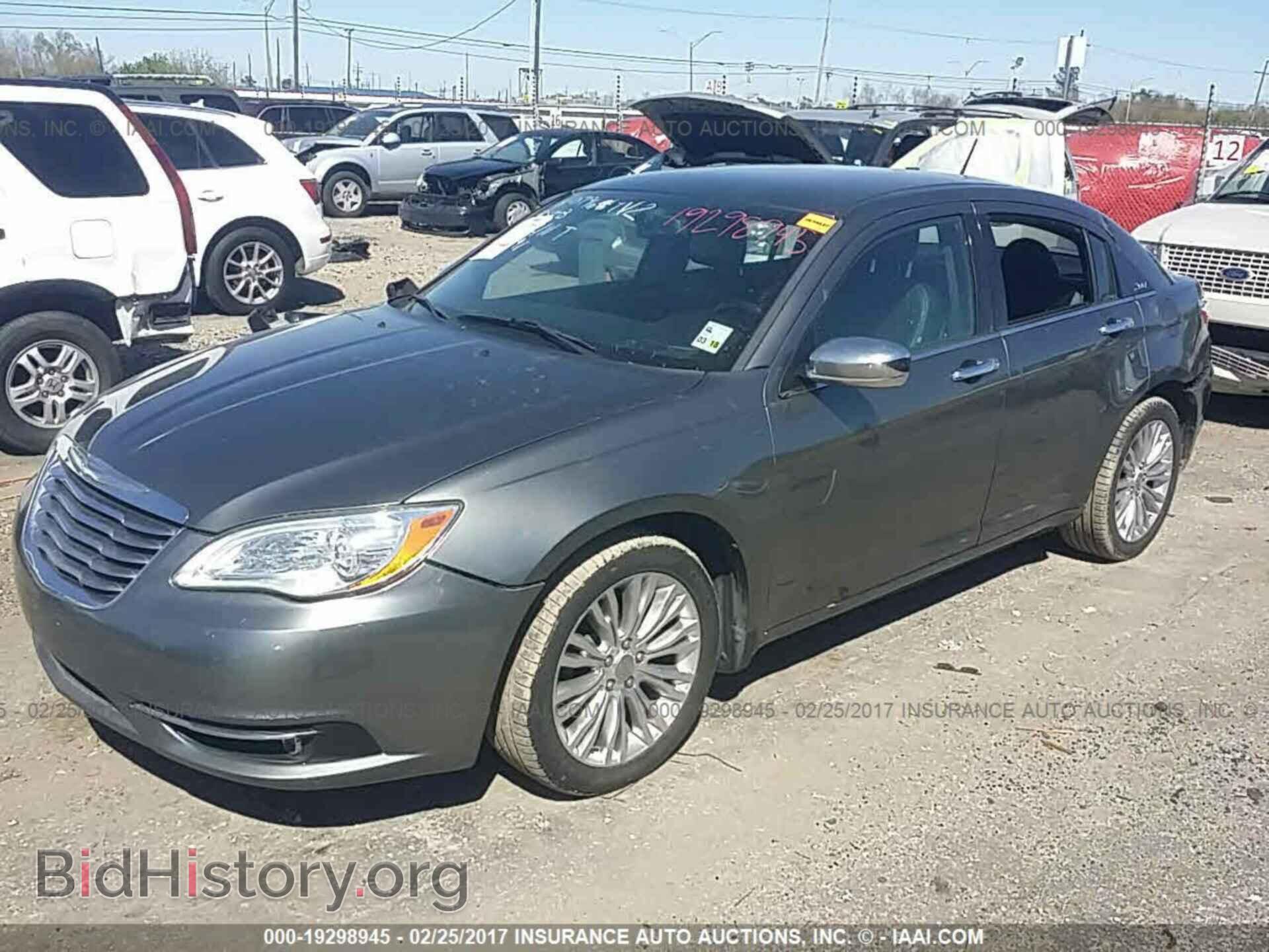 2012 CHRYSLER 200 - VIN: 1C3CCBCG6CN197891 - Фото 2