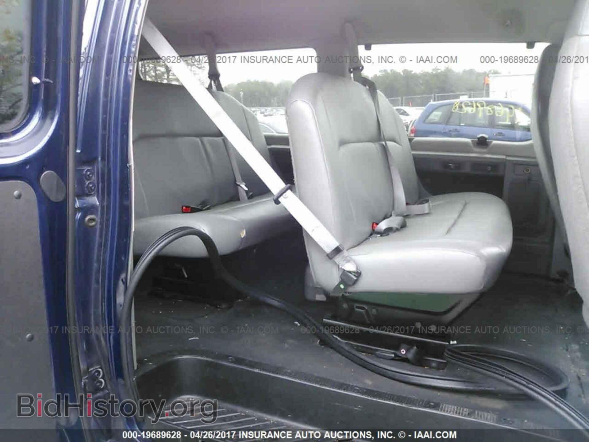 2013 Ford Econoline - VIN: 1FBNE3BL2DDA74328 - Фото 8