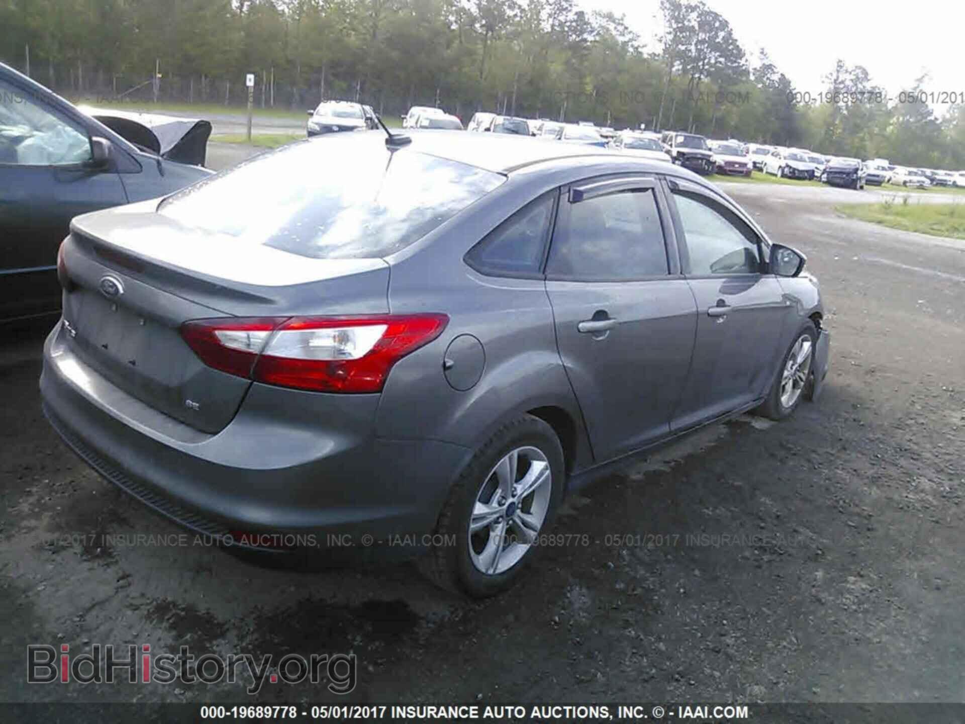2013 Ford Focus - VIN: 1FADP3F29DL132000 - Photo 4