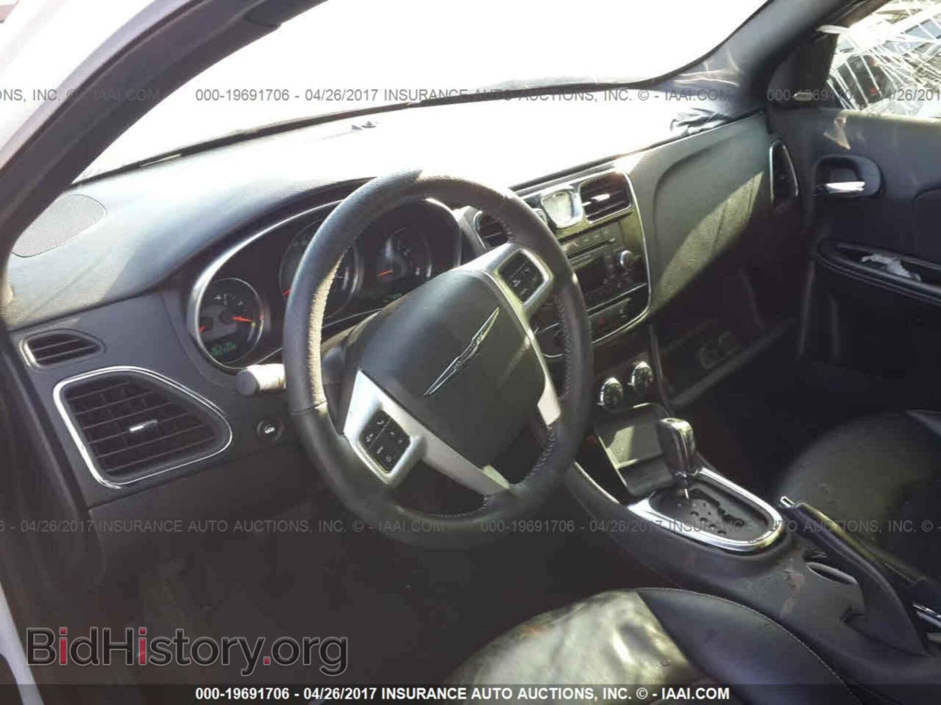 2013 Chrysler 200 - VIN: 1C3CCBCG0DN728861 - Photo 5