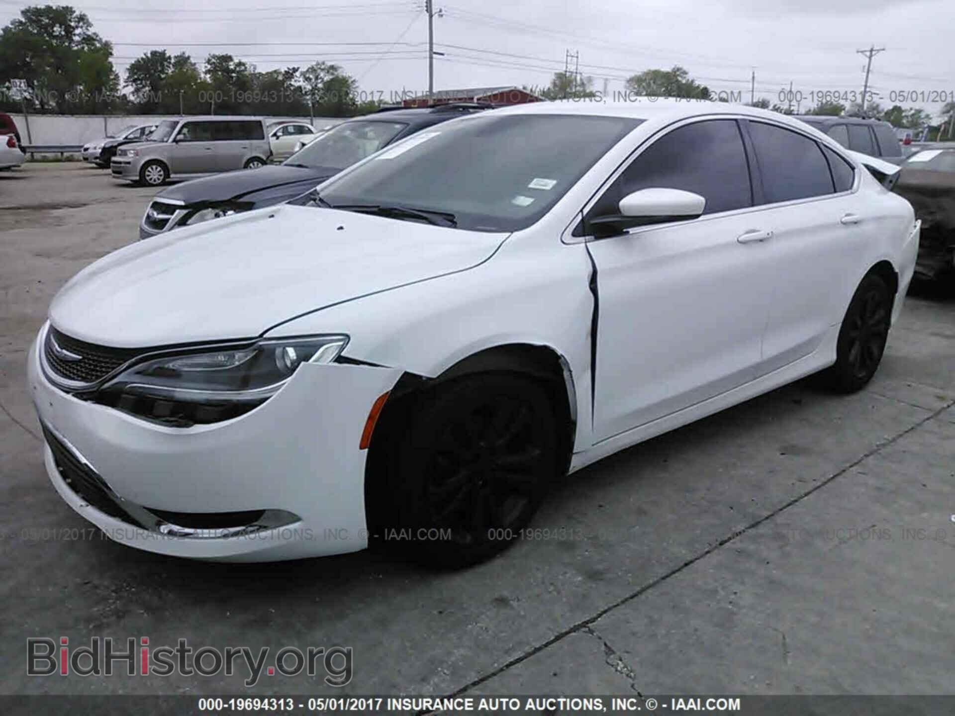 2015 Chrysler 200 - VIN: 1C3CCCAB6FN708484 - Фото 2
