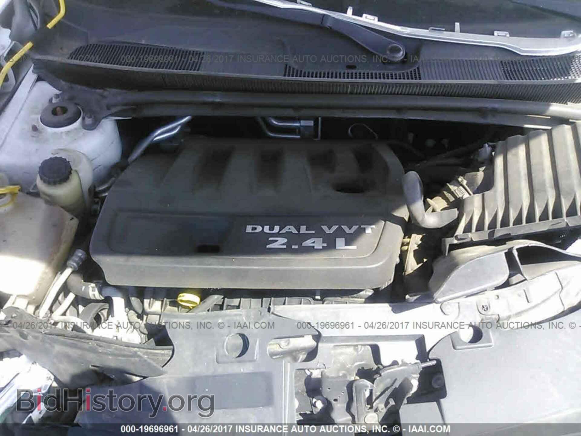 2012 Chrysler 200 - VIN: 1C3CCBBB5CN146582 - Фото 10