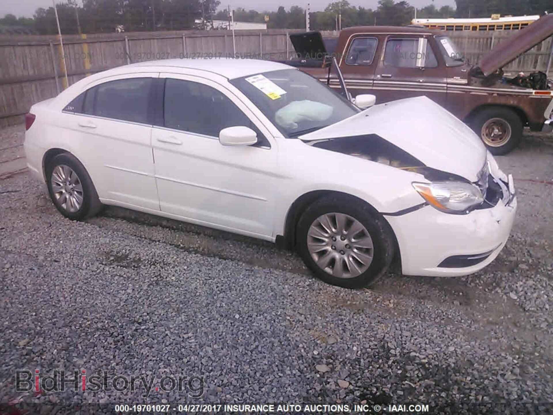 Photo 1C3CCBAB9EN204830 - Chrysler 200 2014