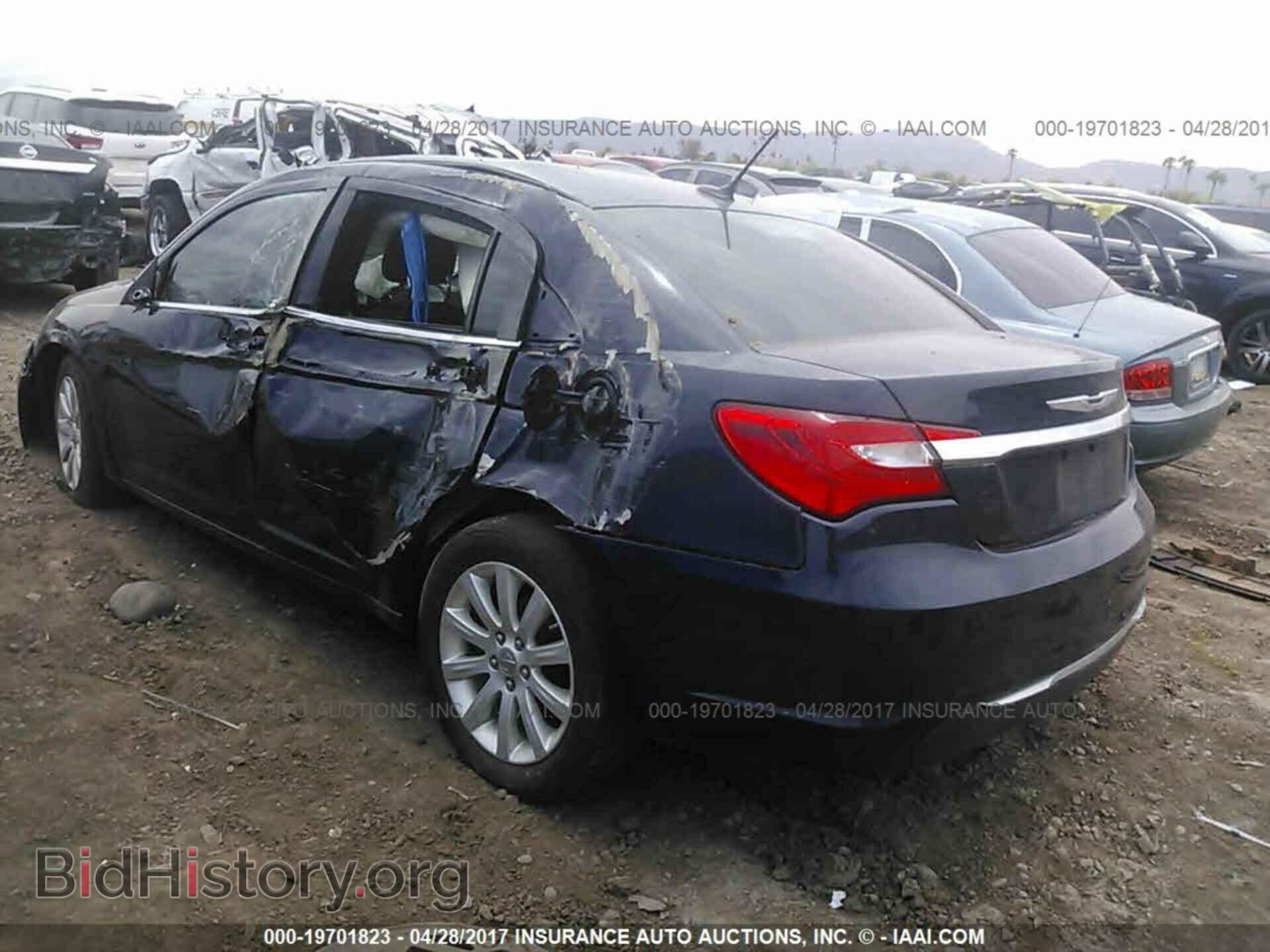 2014 Chrysler 200 - VIN: 1C3CCBBB1EN120077 - Photo 3