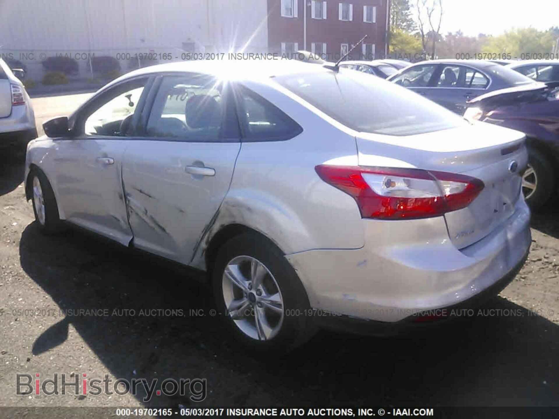 2014 Ford Focus - VIN: 1FADP3F22EL343993 - Фото 3