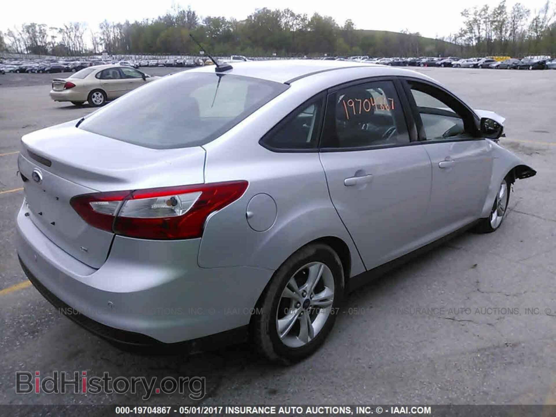 2013 Ford Focus - VIN: 1FADP3F24DL343699 - Photo 4