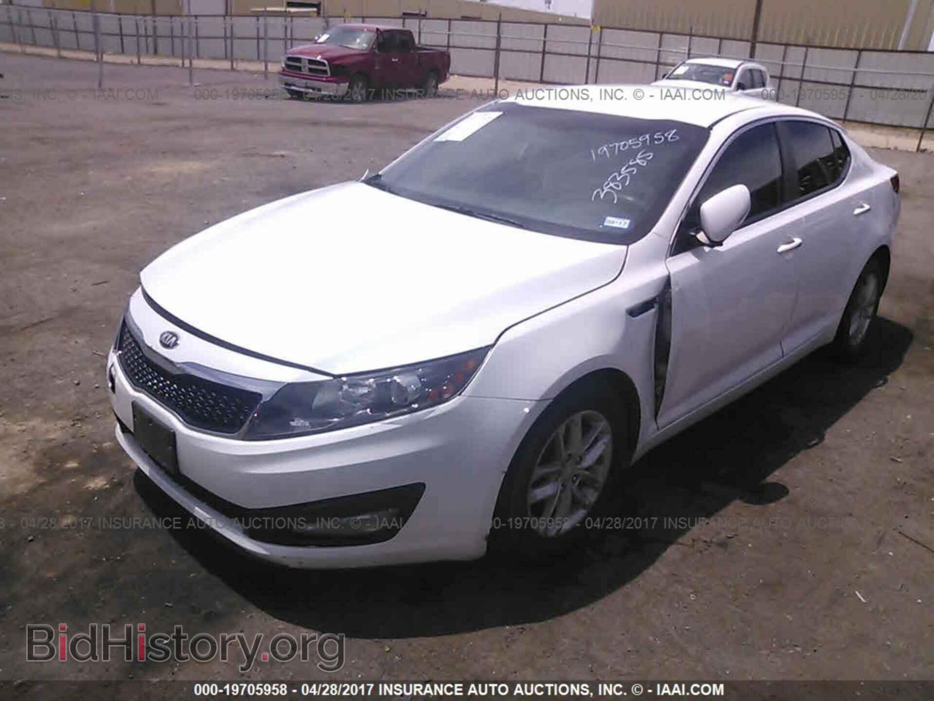 2013 Kia Optima - VIN: KNAGM4A7XD5383585 - Photo 2