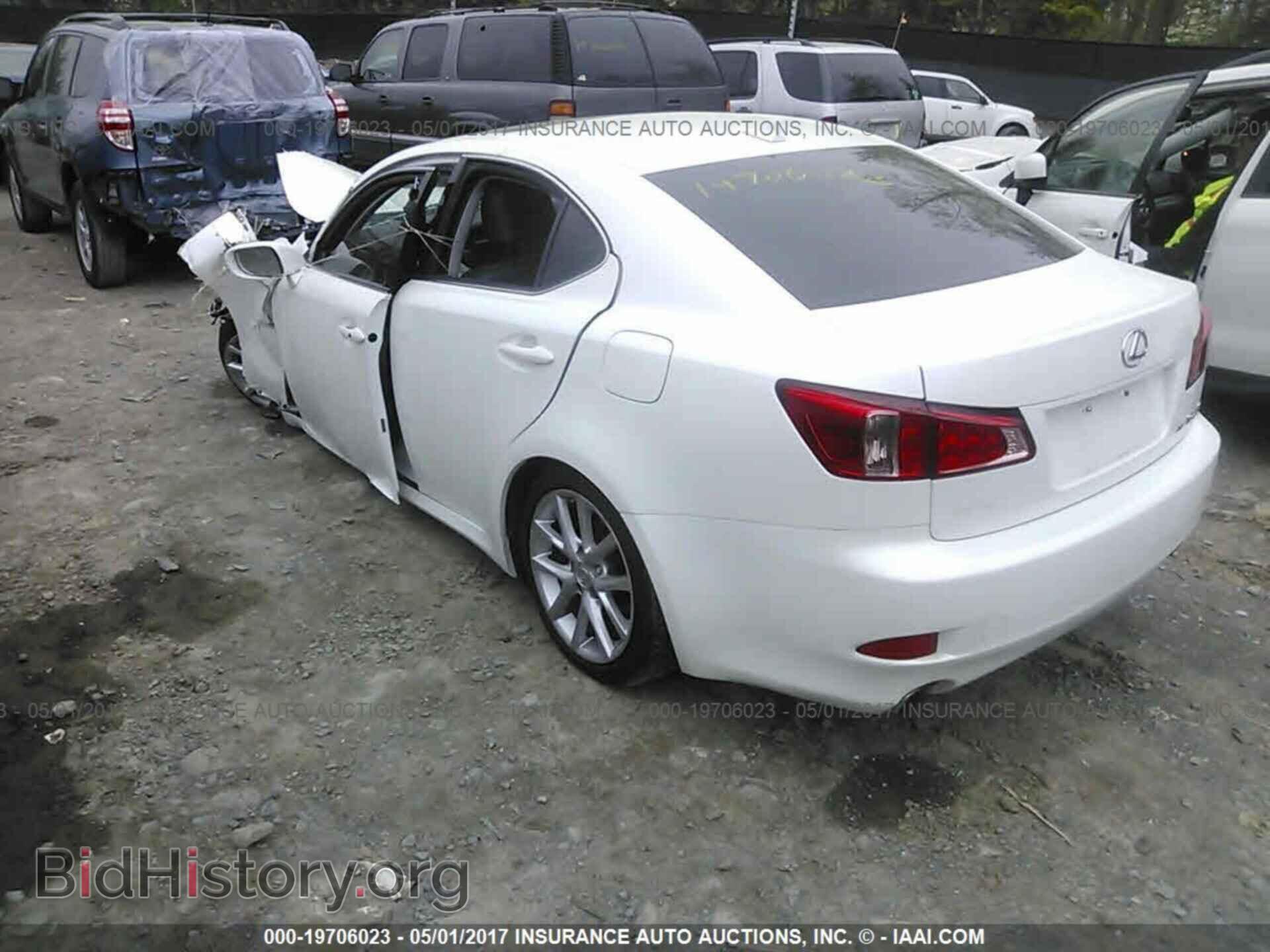 2011 Lexus Is - VIN: JTHCF5C28B5051062 - Photo 3