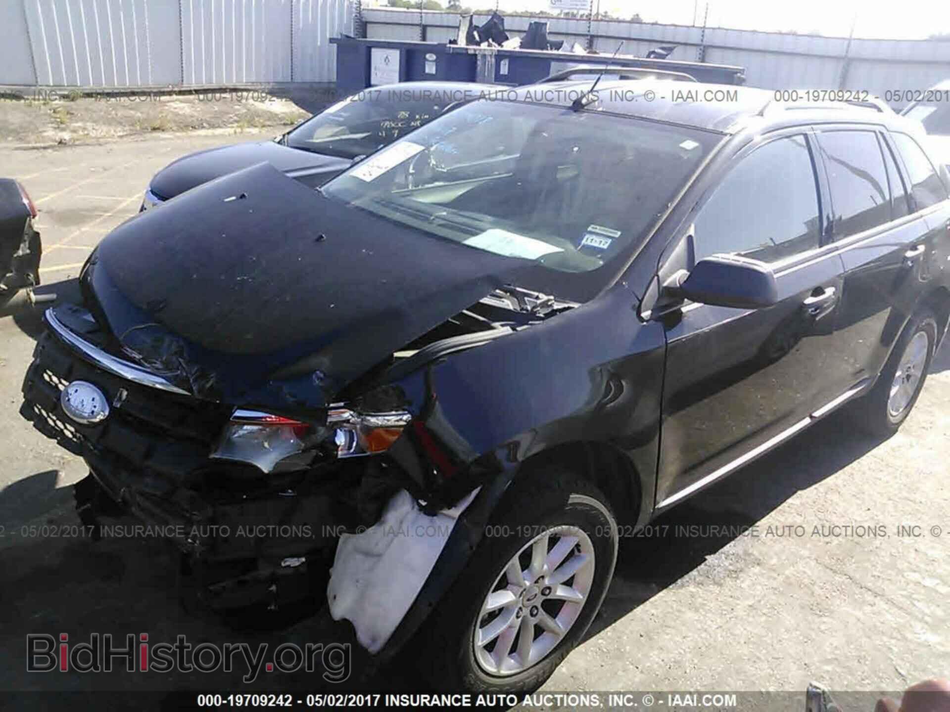 2013 Ford Edge - VIN: 2FMDK3GC9DBE03231 - Photo 2