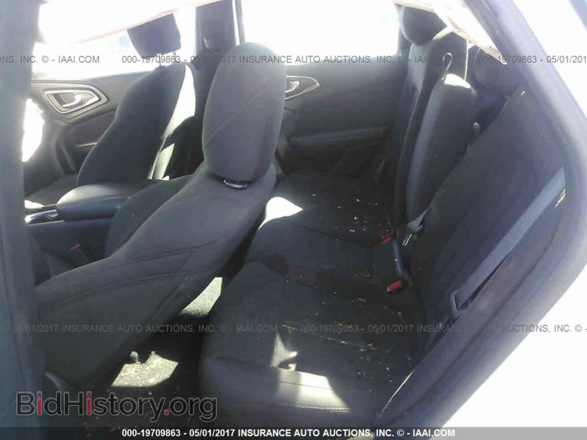 2015 Chrysler 200 - VIN: 1C3CCCAB2FN591230 - Photo 8