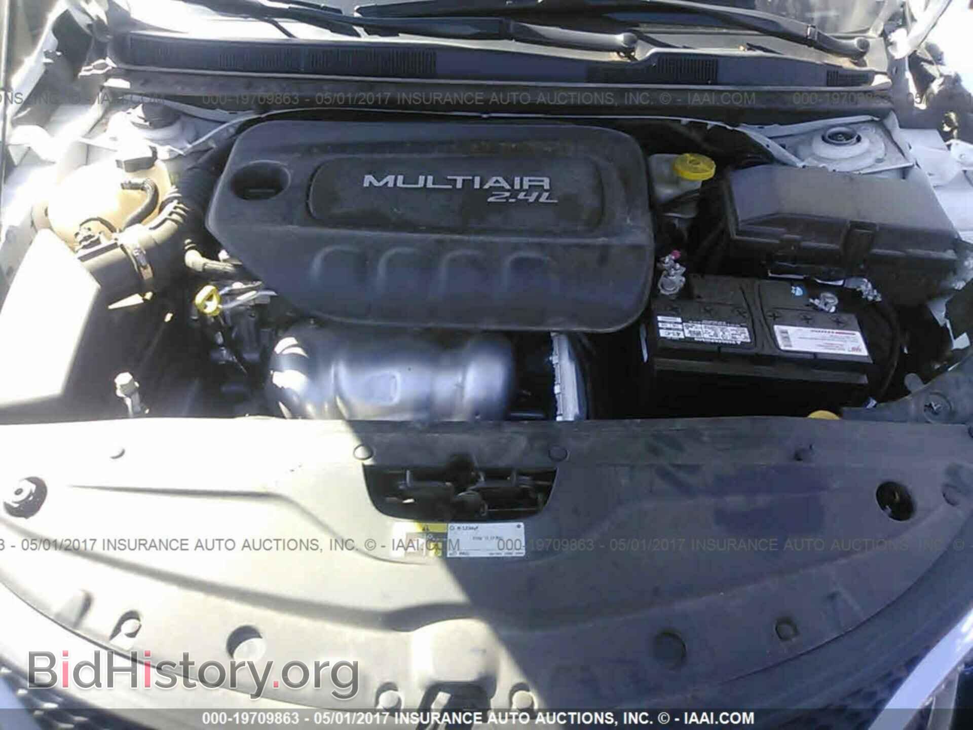 2015 Chrysler 200 - VIN: 1C3CCCAB2FN591230 - Photo 10