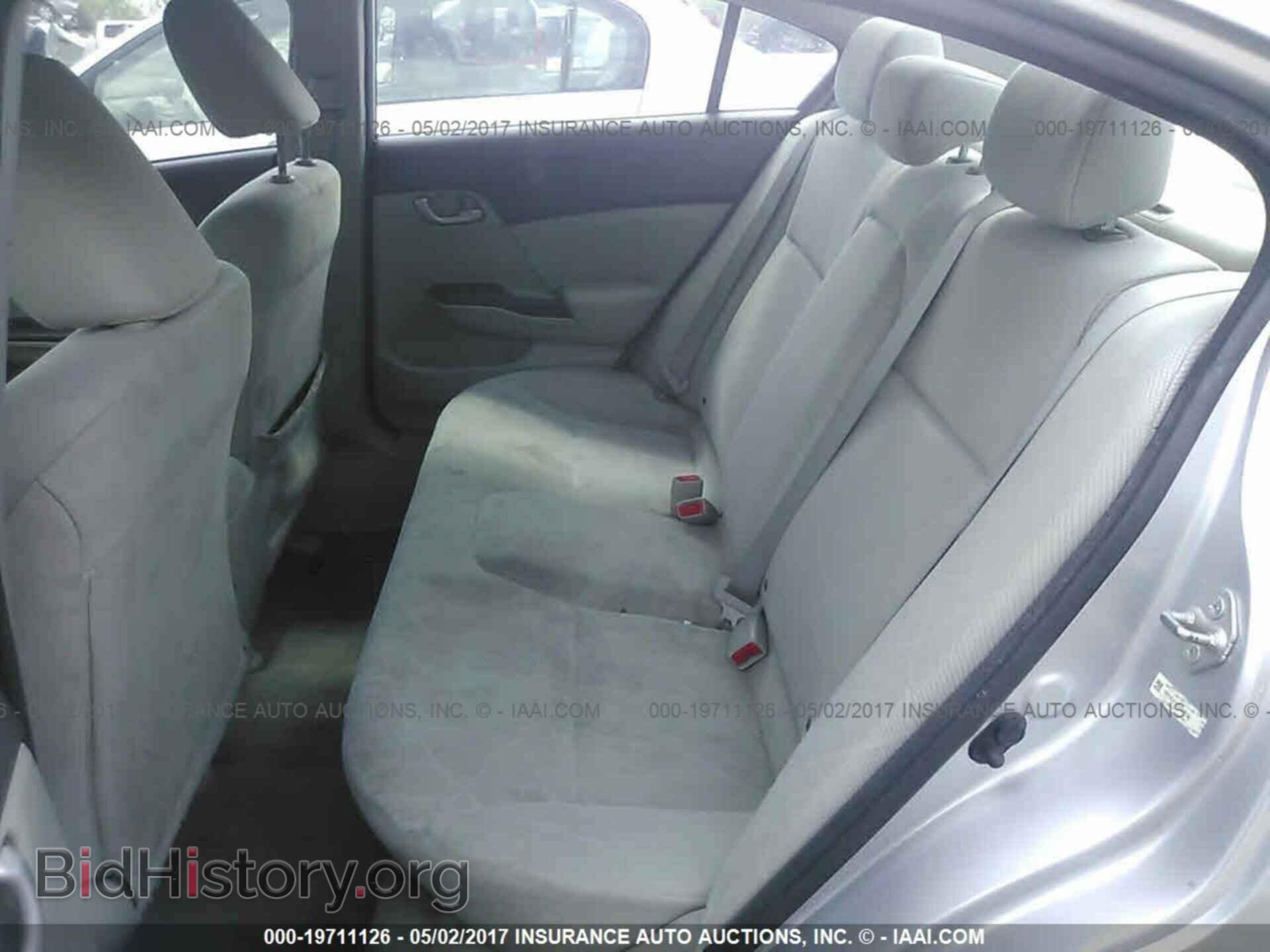 2012 Honda Civic - VIN: 19XFB2F57CE019157 - Photo 8