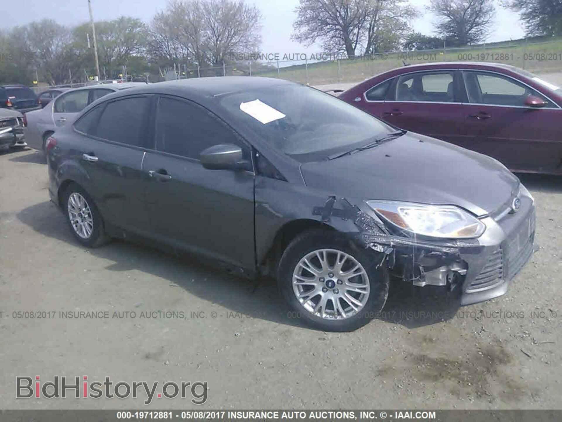 Photo 1FAHP3F22CL107827 - Ford Focus 2012