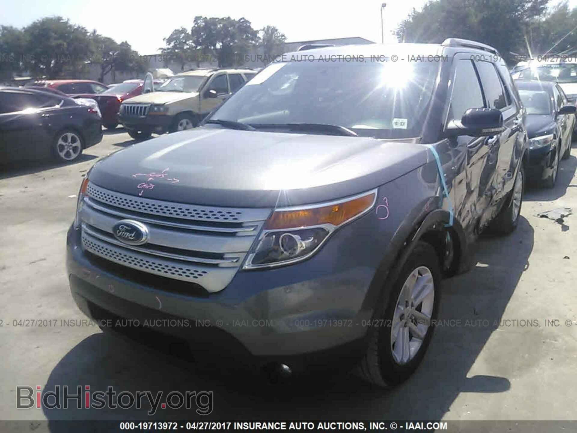 2013 Ford Explorer - VIN: 1FM5K8D83DGA36093 - Photo 2