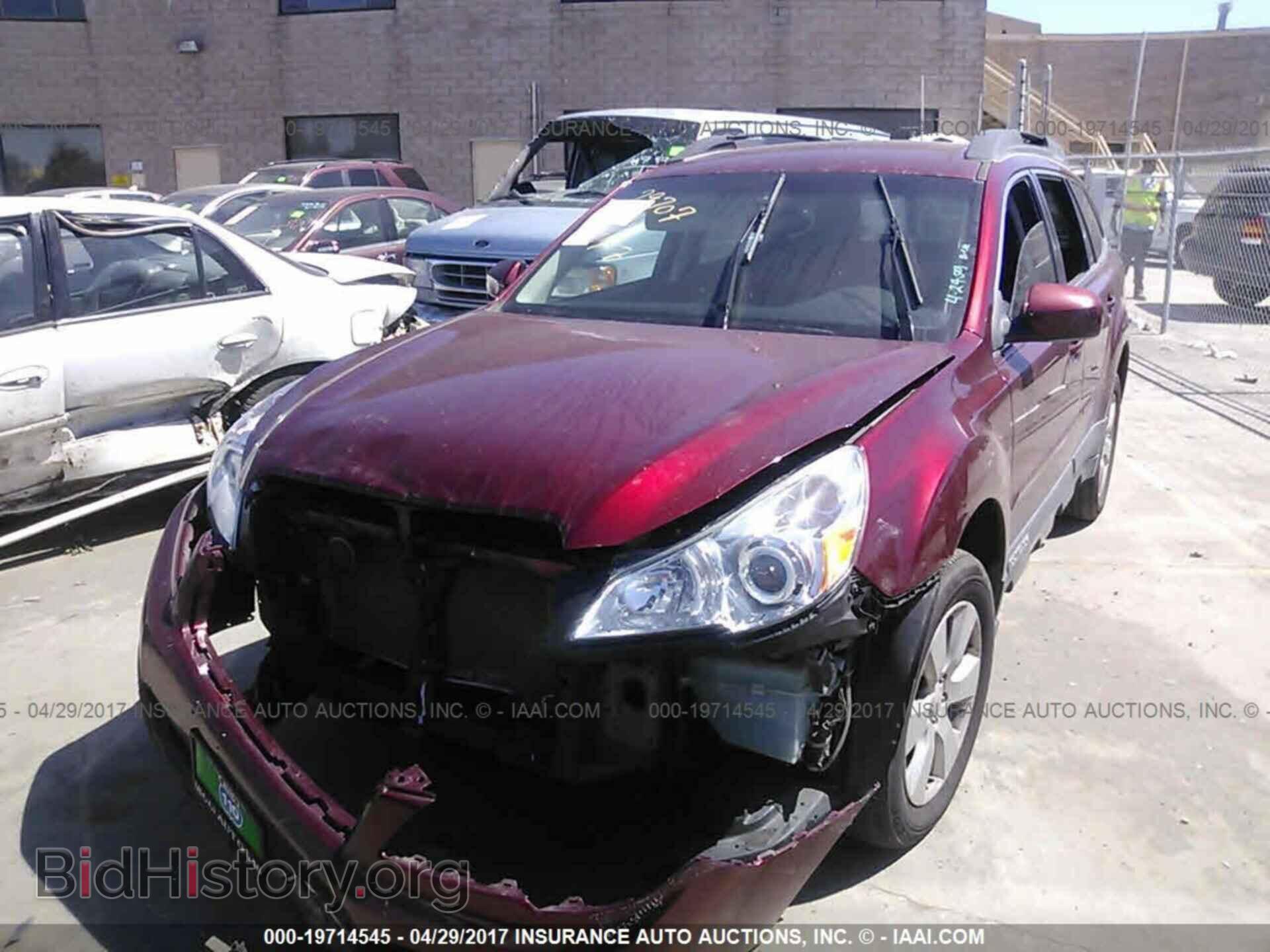 2012 Subaru Outback - VIN: 4S4BRBCC8C3216497 - Фото 2