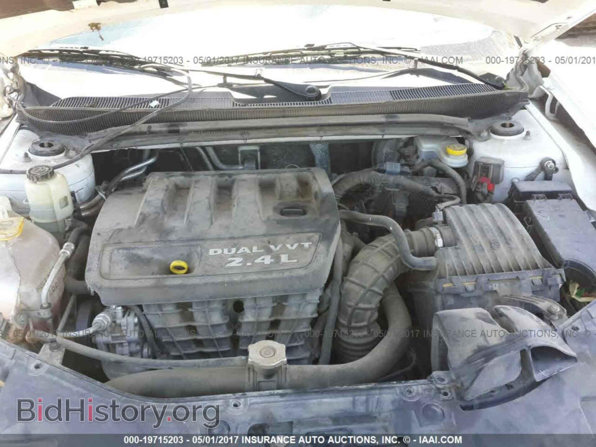 2013 Chrysler 200 - VIN: 1C3CCBBB6DN513720 - Photo 10