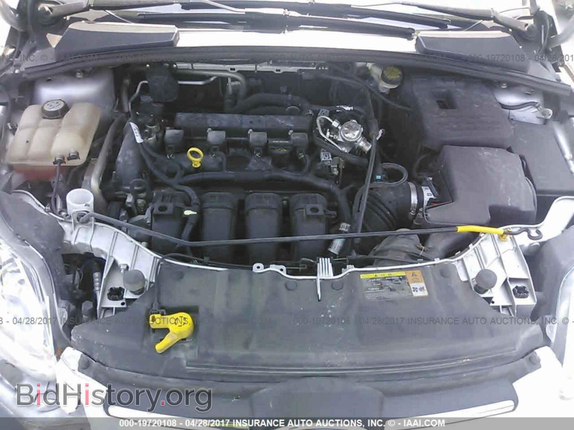 2012 Ford Focus - VIN: 1FAHP3F22CL217213 - Photo 10