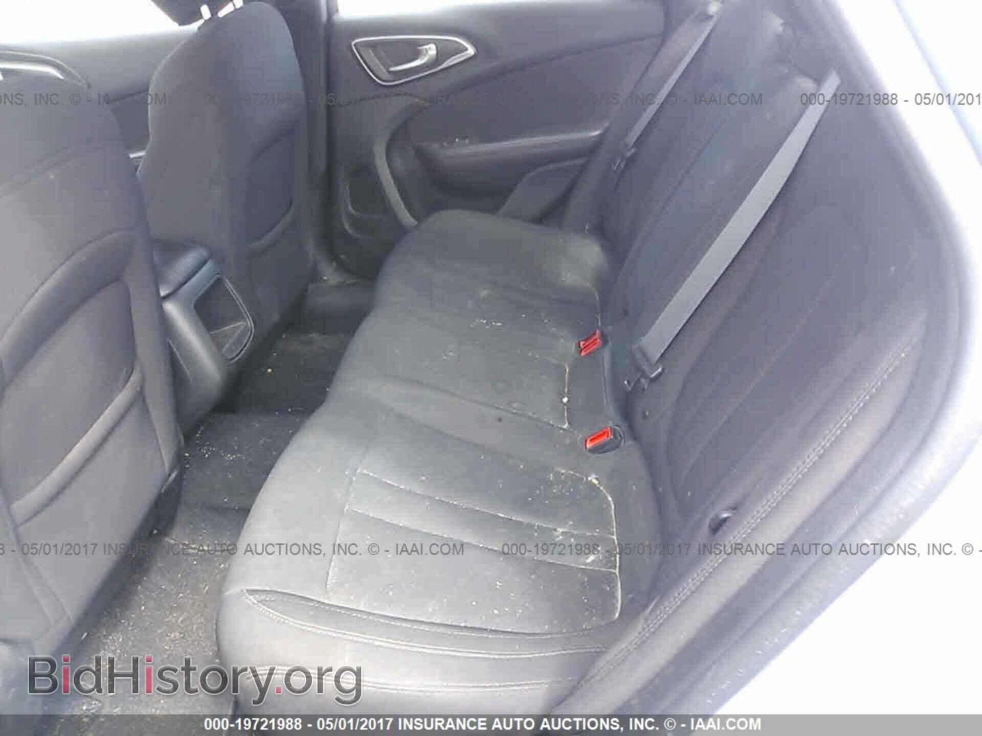 2015 Chrysler 200 - VIN: 1C3CCCAB2FN611797 - Photo 8