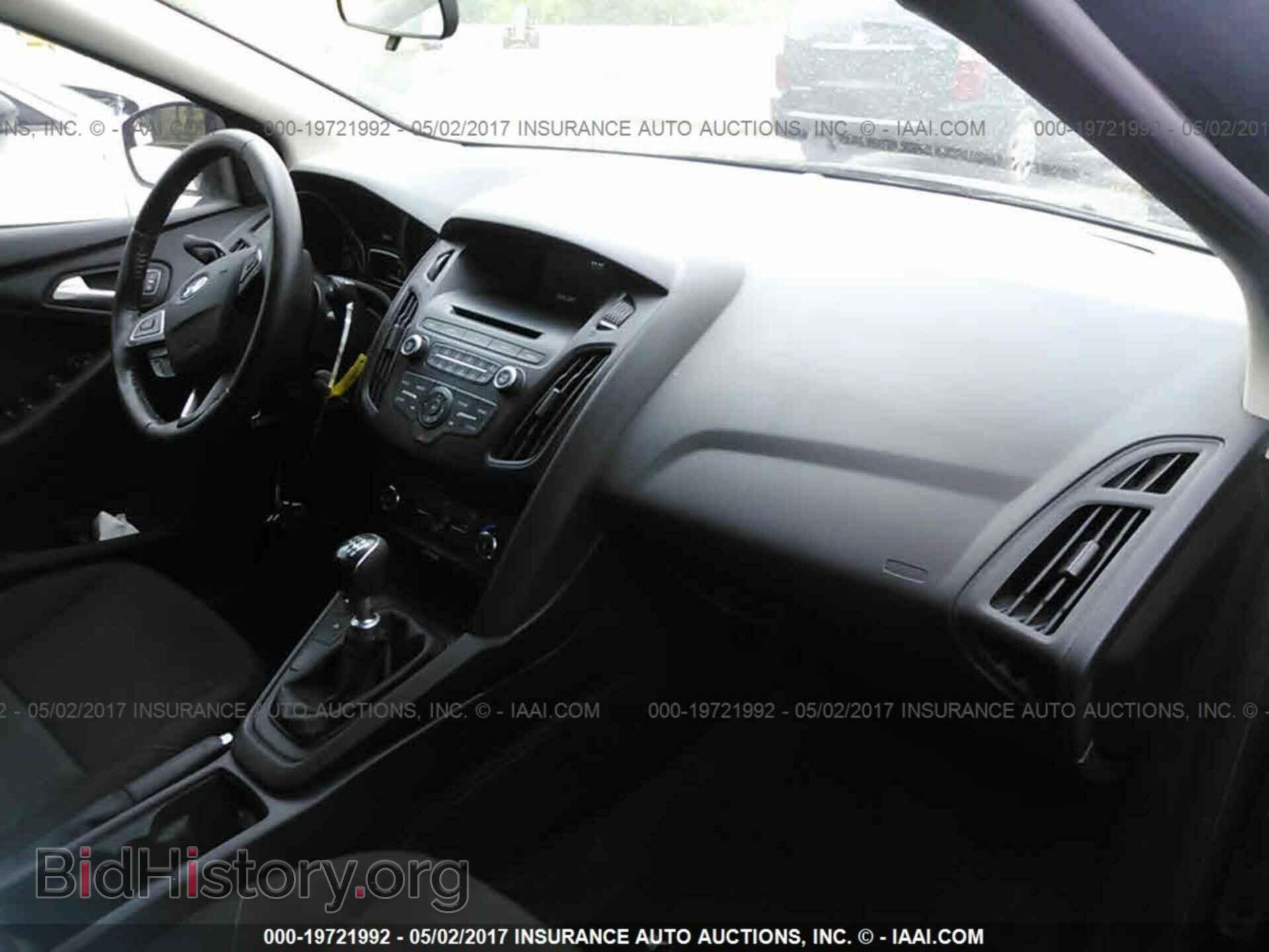 2015 Ford Focus - VIN: 1FADP3FE3FL218660 - Photo 5
