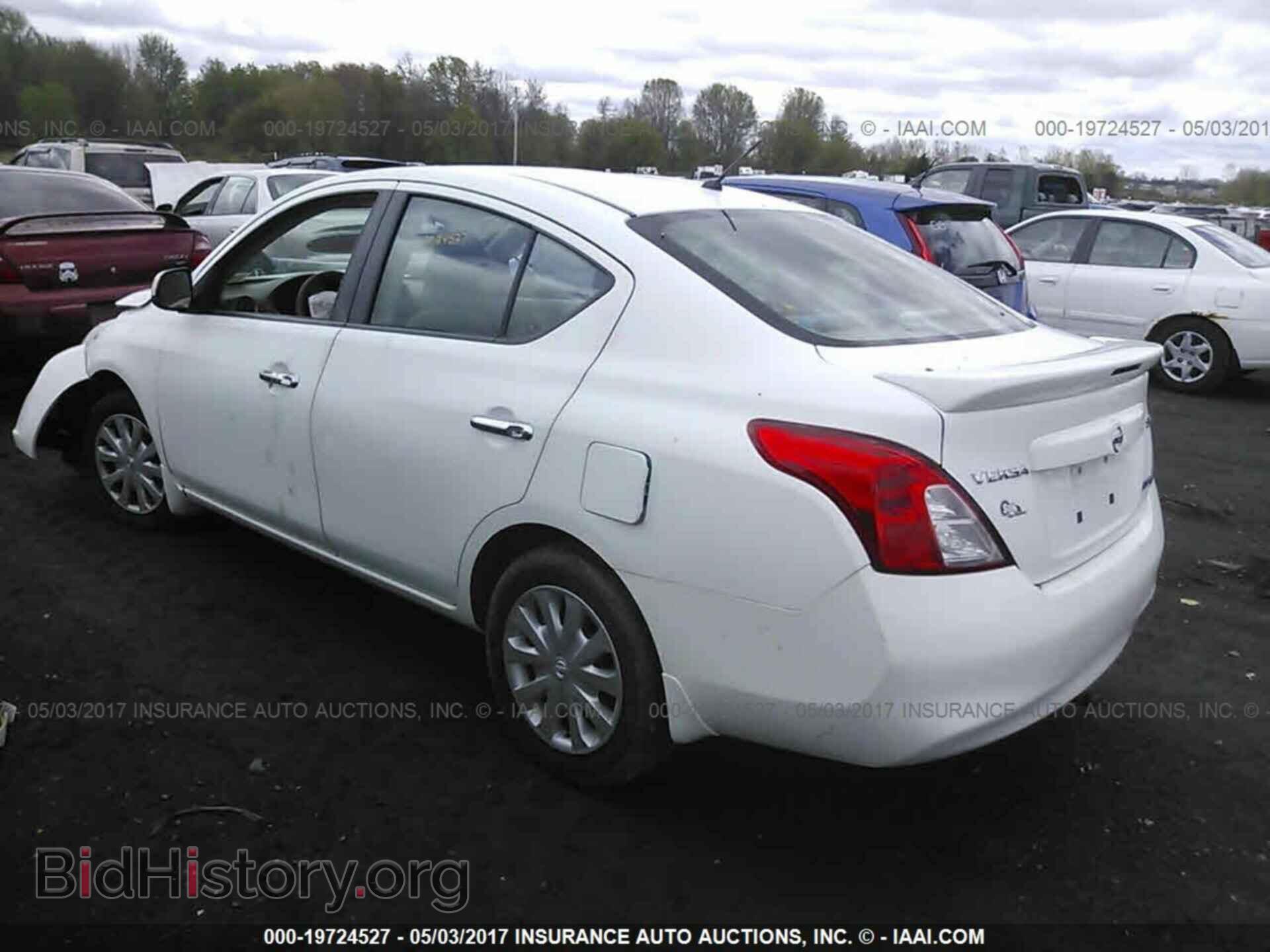 2013 Nissan Versa - VIN: 3N1CN7AP9DL844276 - Фото 3