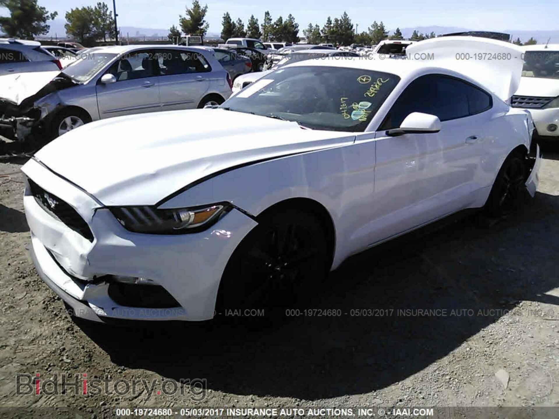 2015 Ford Mustang - VIN: 1FA6P8TH8F5351178 - Фото 2