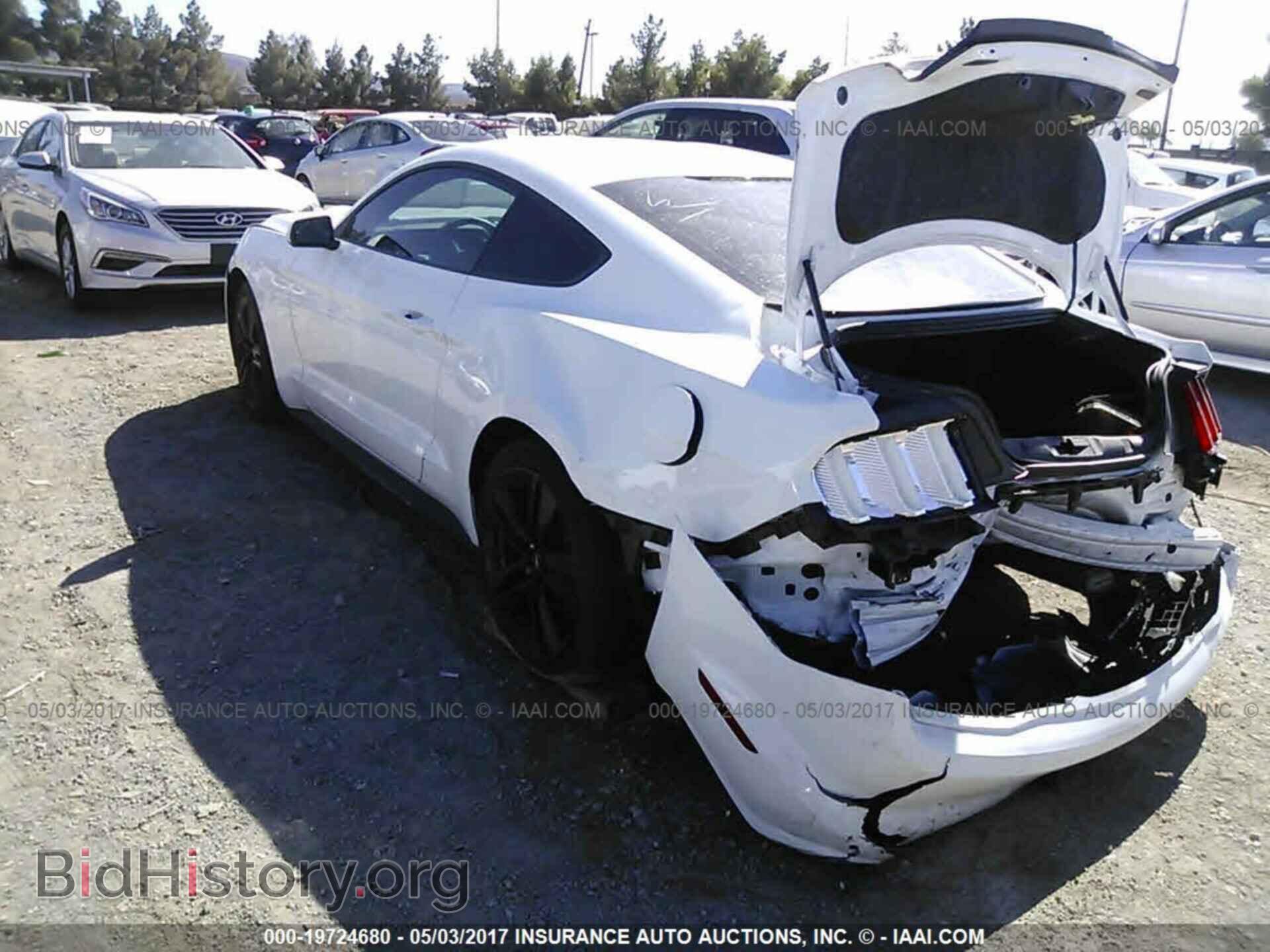 2015 Ford Mustang - VIN: 1FA6P8TH8F5351178 - Фото 3