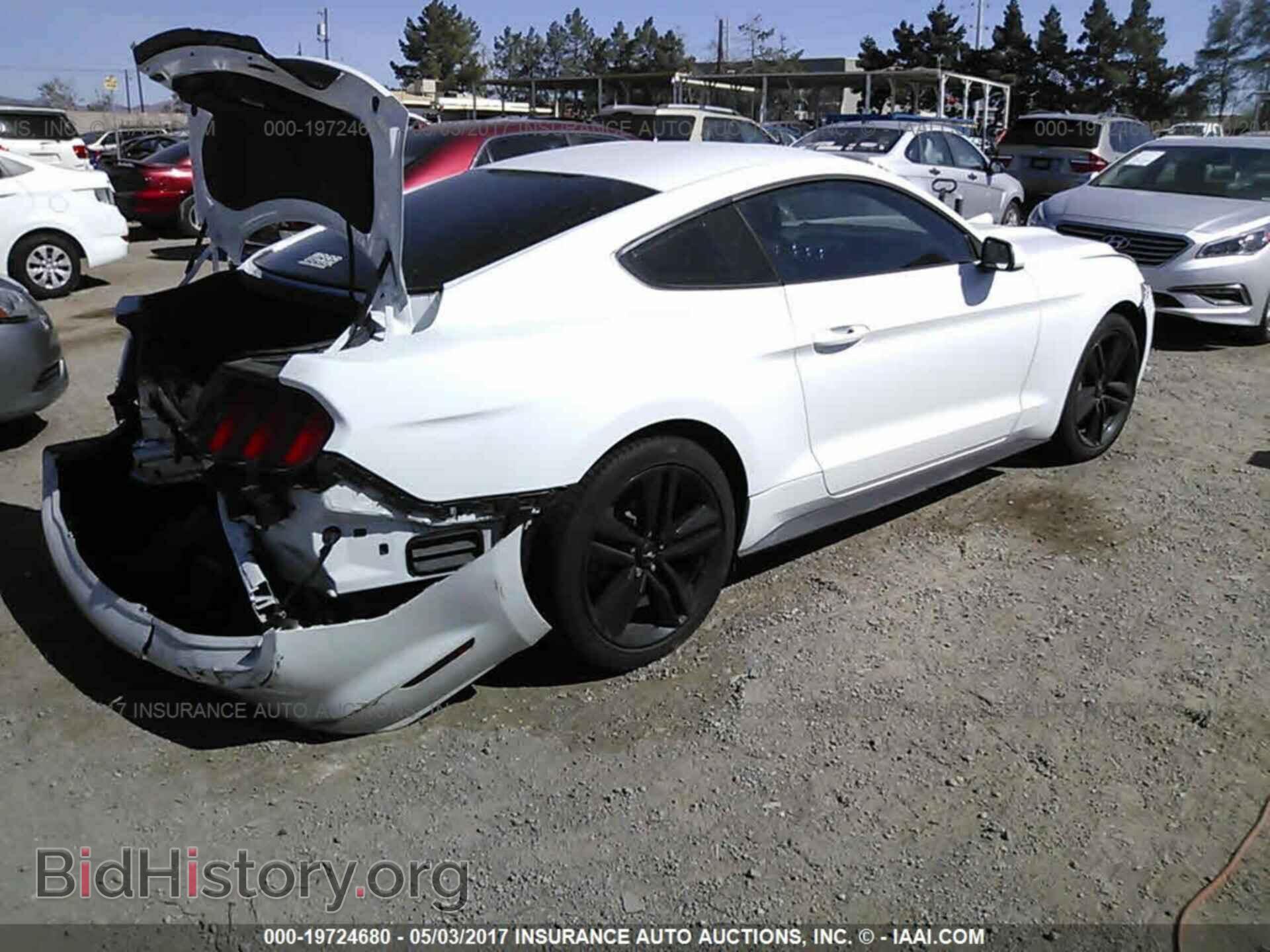 2015 Ford Mustang - VIN: 1FA6P8TH8F5351178 - Фото 4