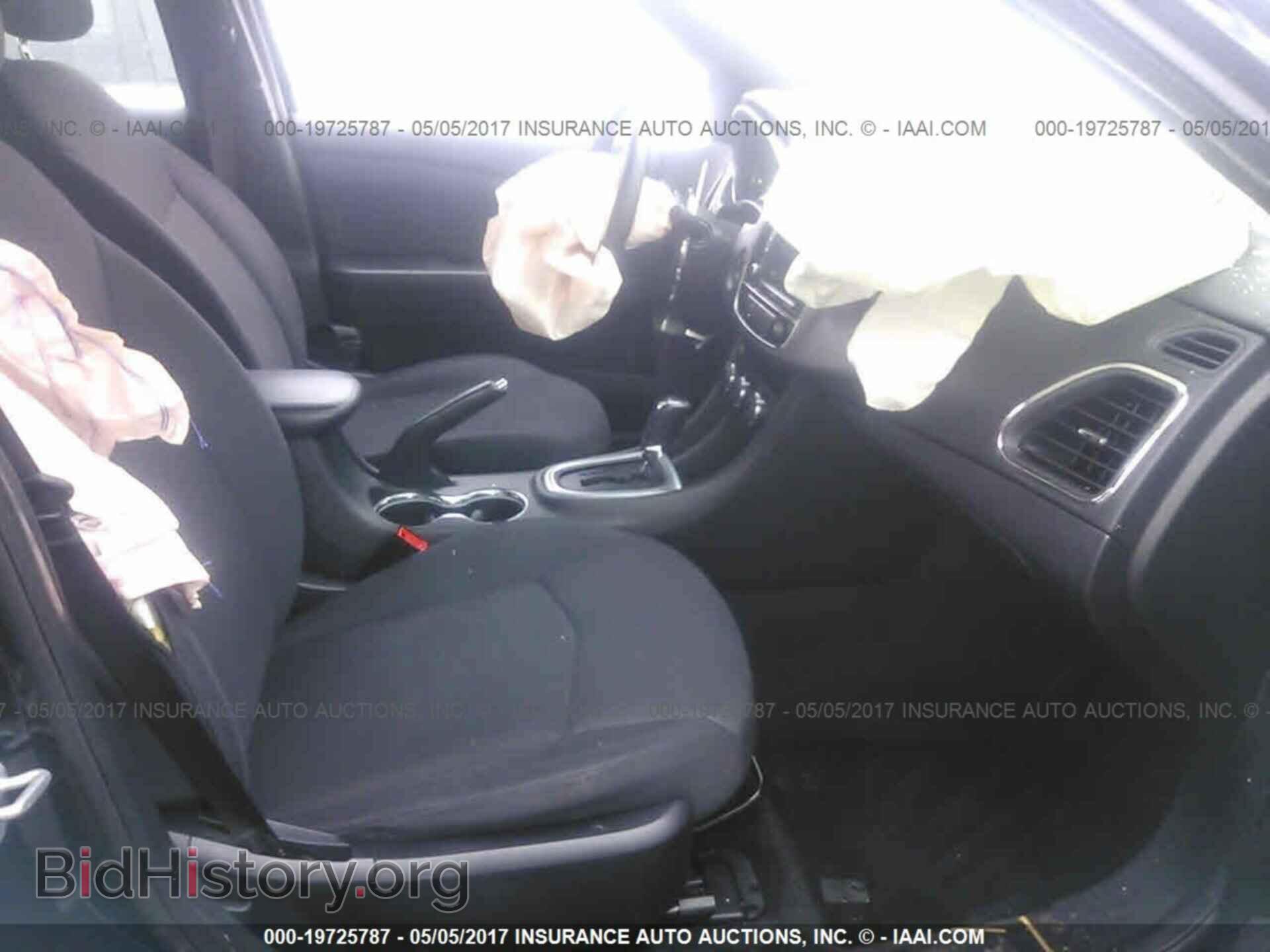 2012 Chrysler 200 - VIN: 1C3CCBBG7CN302729 - Фото 5