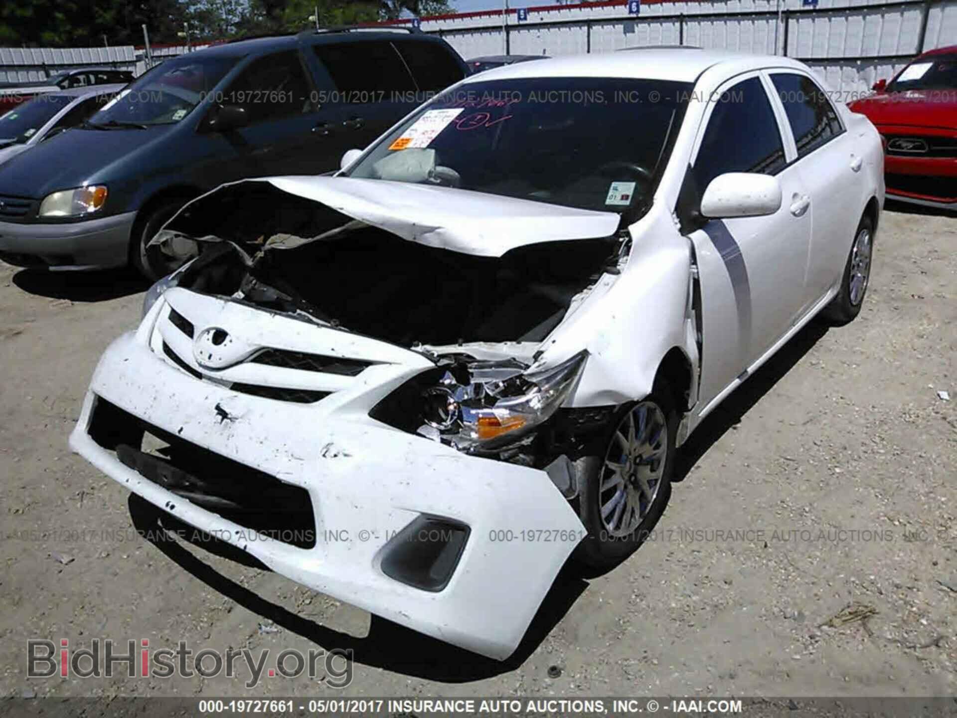 2013 Toyota Corolla - VIN: 2T1BU4EE6DC996604 - Фото 2