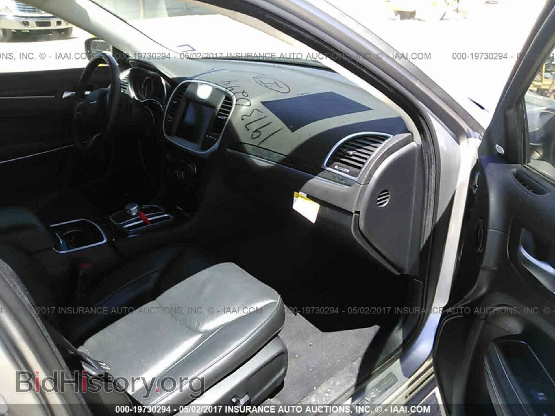 2016 Chrysler 300c - VIN: 2C3CCAEG2GH197960 - Фото 5