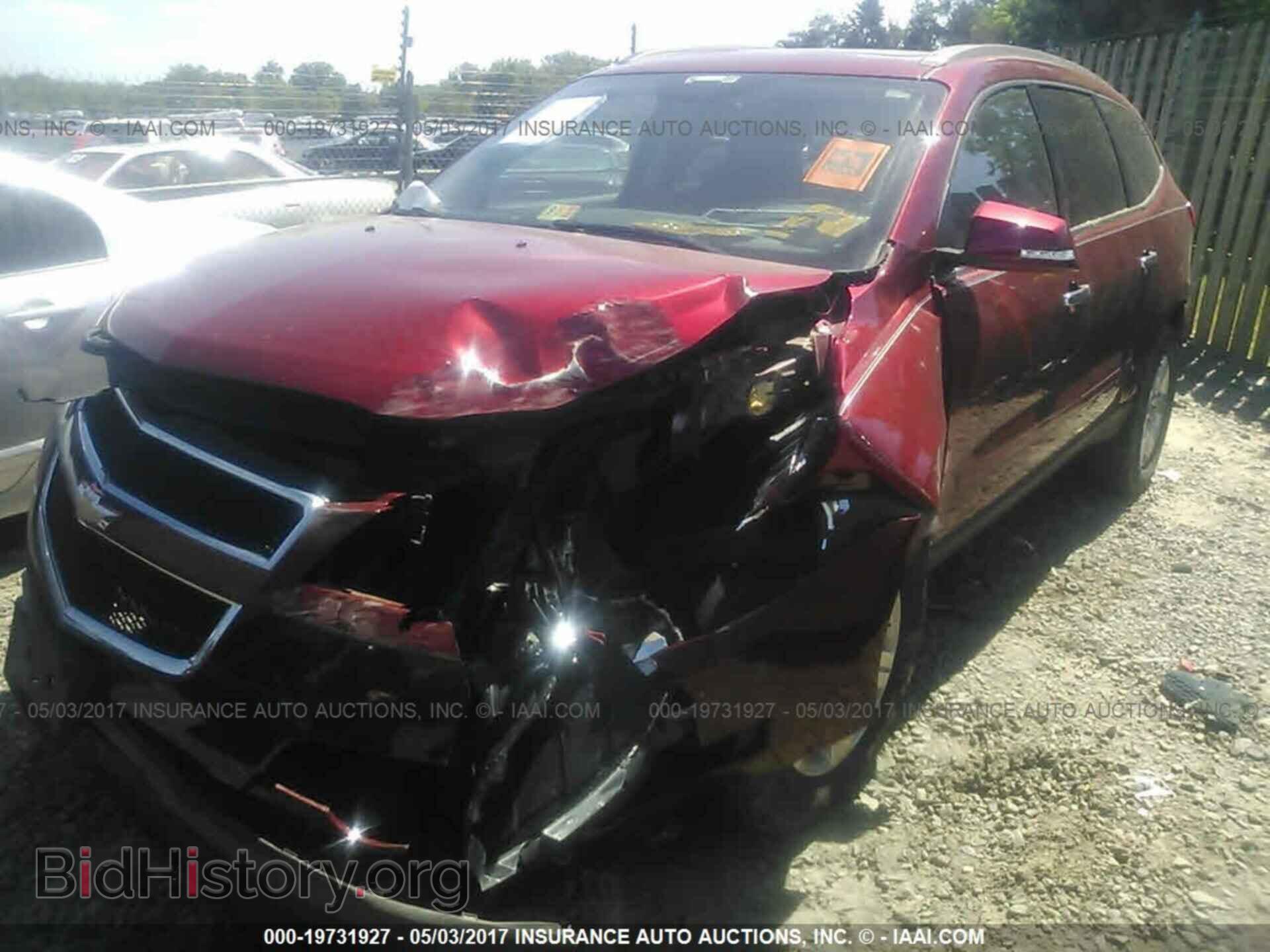 2012 Chevrolet Traverse - VIN: 1GNKVJED5CJ295727 - Фото 2