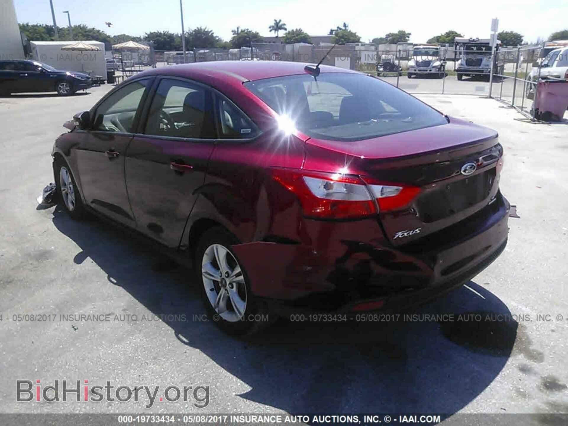 2013 Ford Focus - VIN: 1FADP3F25DL291807 - Photo 3