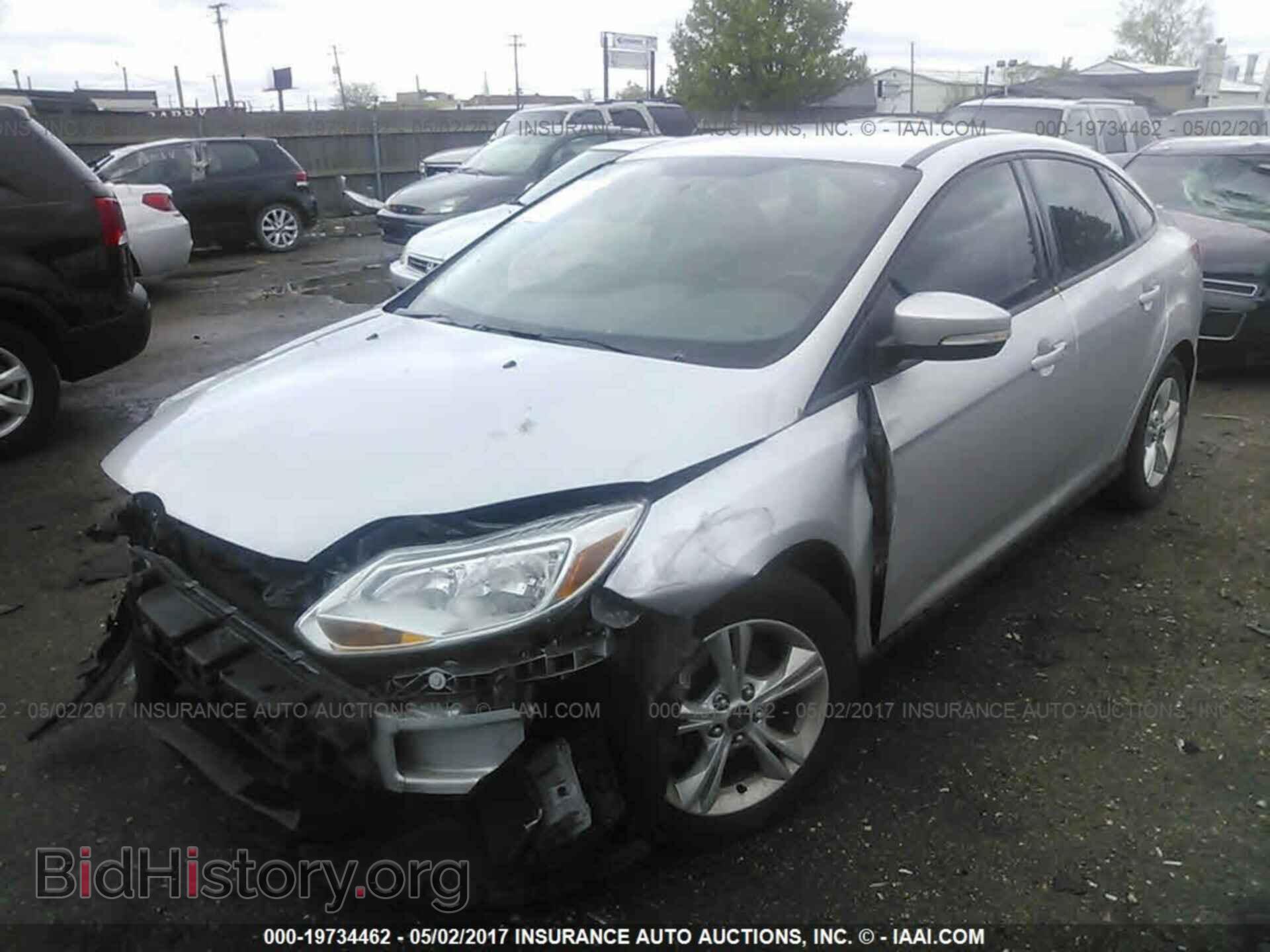 2013 Ford Focus - VIN: 1FADP3F2XDL136668 - Photo 2