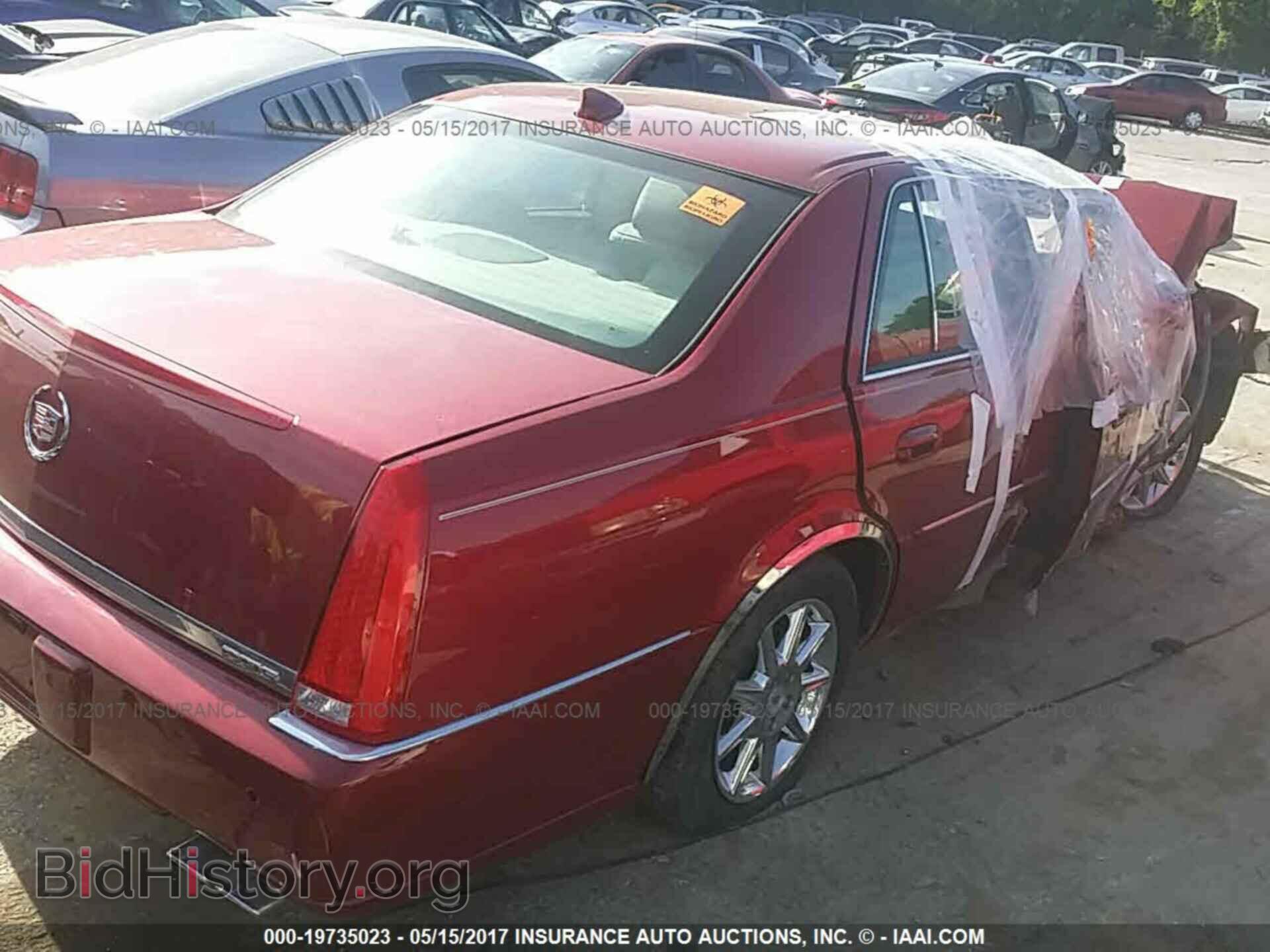 2011 Cadillac Dts - VIN: 1G6KD5E63BU110756 - Фото 4