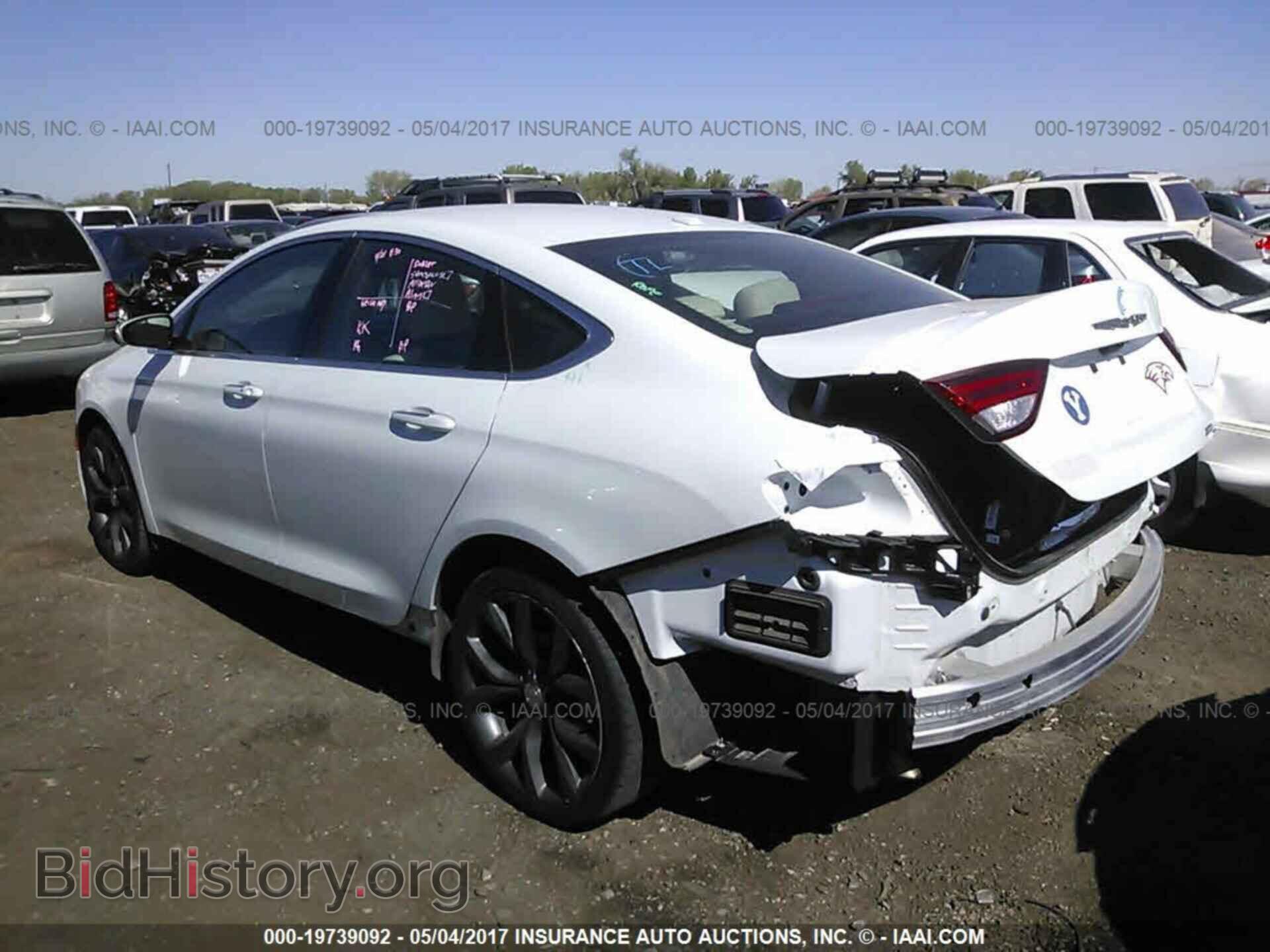 2015 Chrysler 200 - VIN: 1C3CCCCB2FN647177 - Фото 3