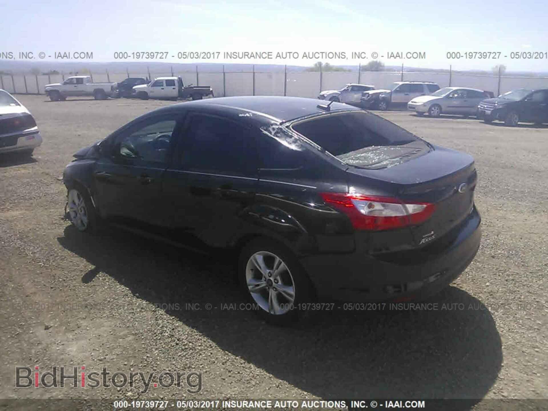 2014 Ford Focus - VIN: 1FADP3F22EL453636 - Фото 3