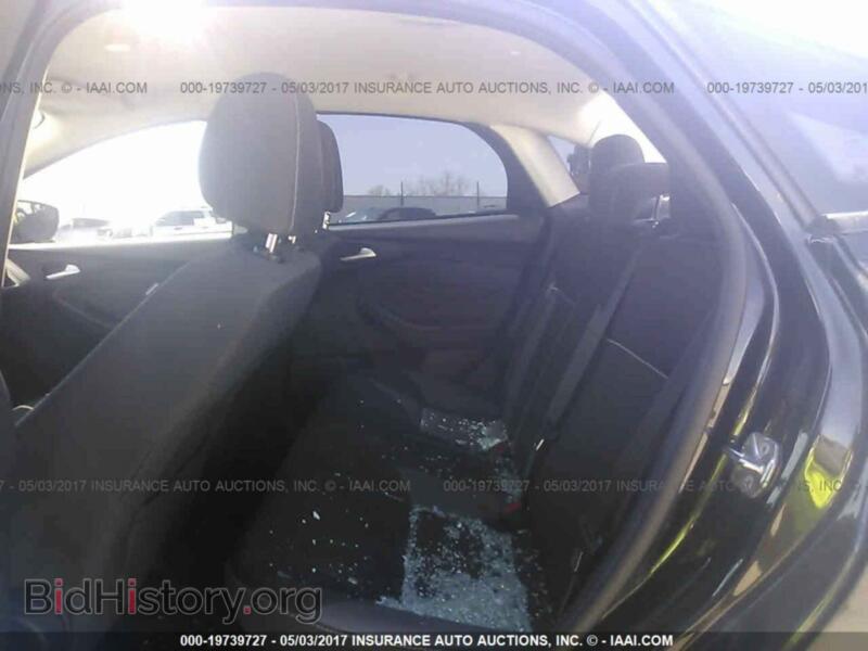 2014 Ford FOCUS (VIN 1FADP3F22EL453636) — photo 8 of 10