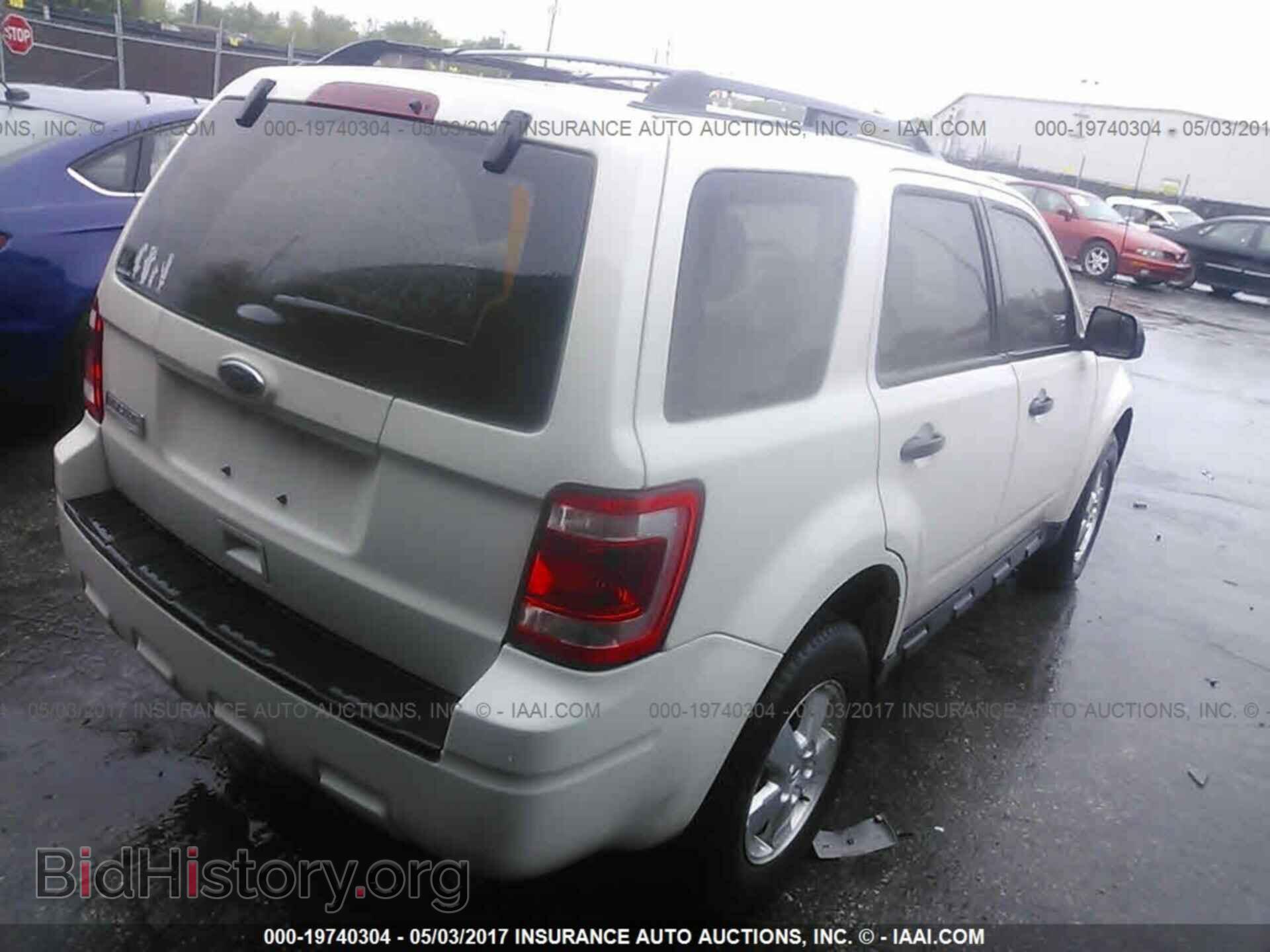 2012 Ford Escape - VIN: 1FMCU0C76CKA06951 - Photo 4