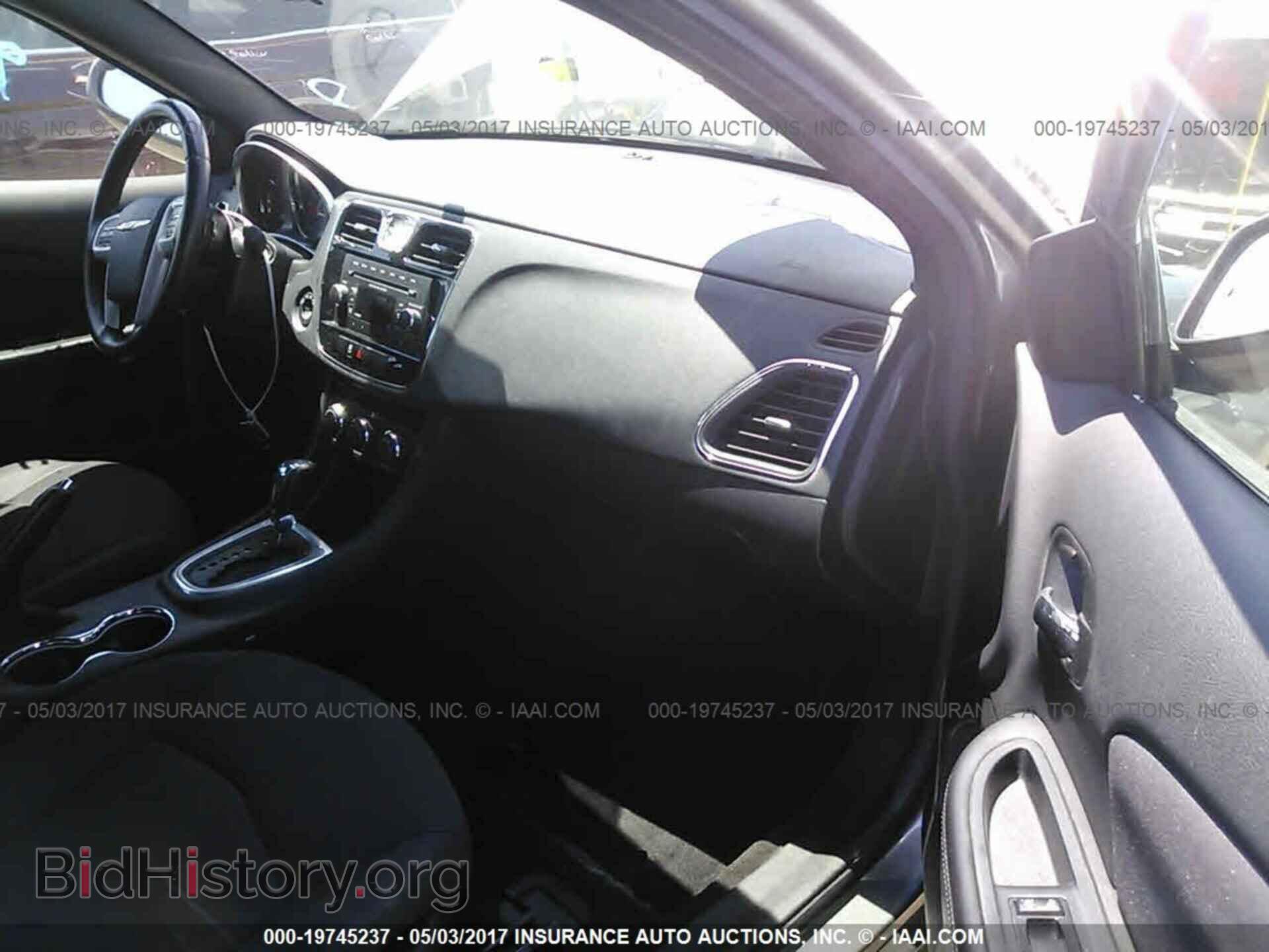 2013 Chrysler 200 - VIN: 1C3CCBBB0DN656369 - Photo 5