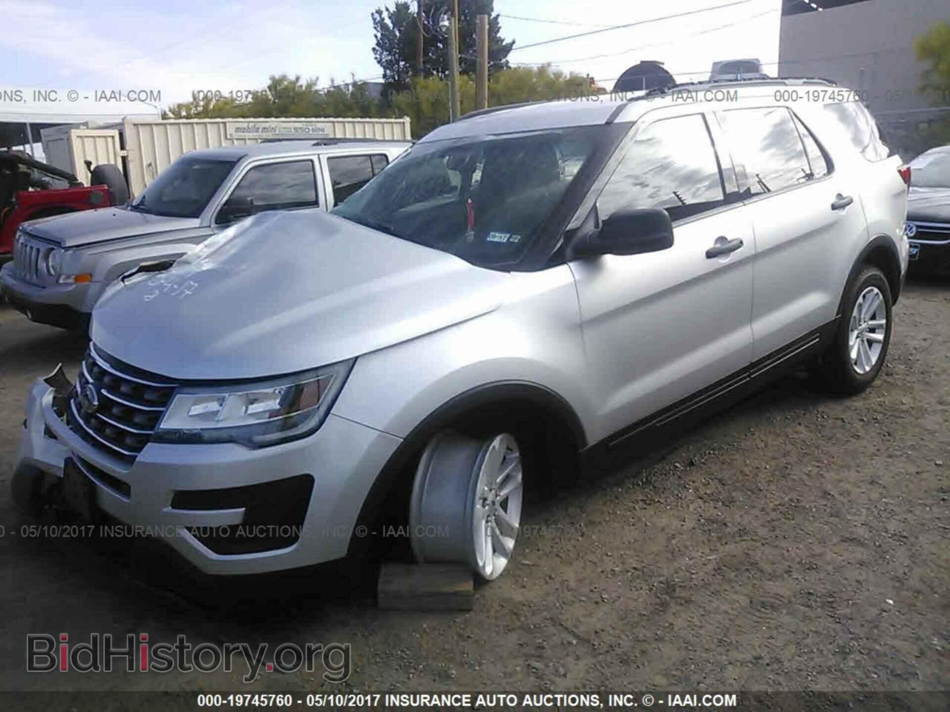 2016 Ford Explorer - VIN: 1FM5K7B85GGA85457 - Photo 2