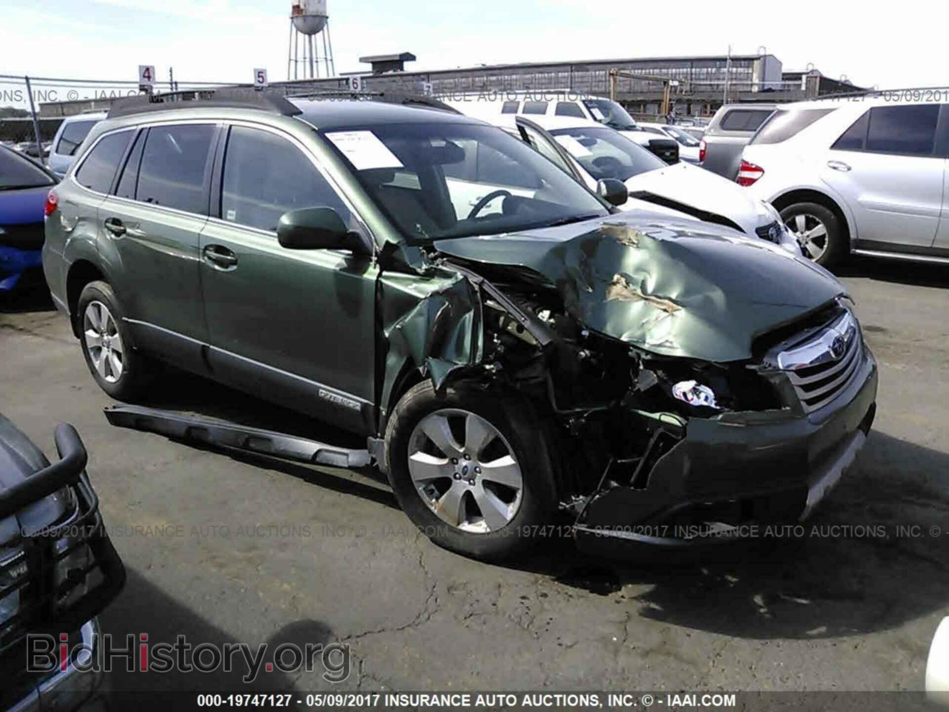 Фотография 4S4BRBKC3C3294185 - Subaru Outback 2012
