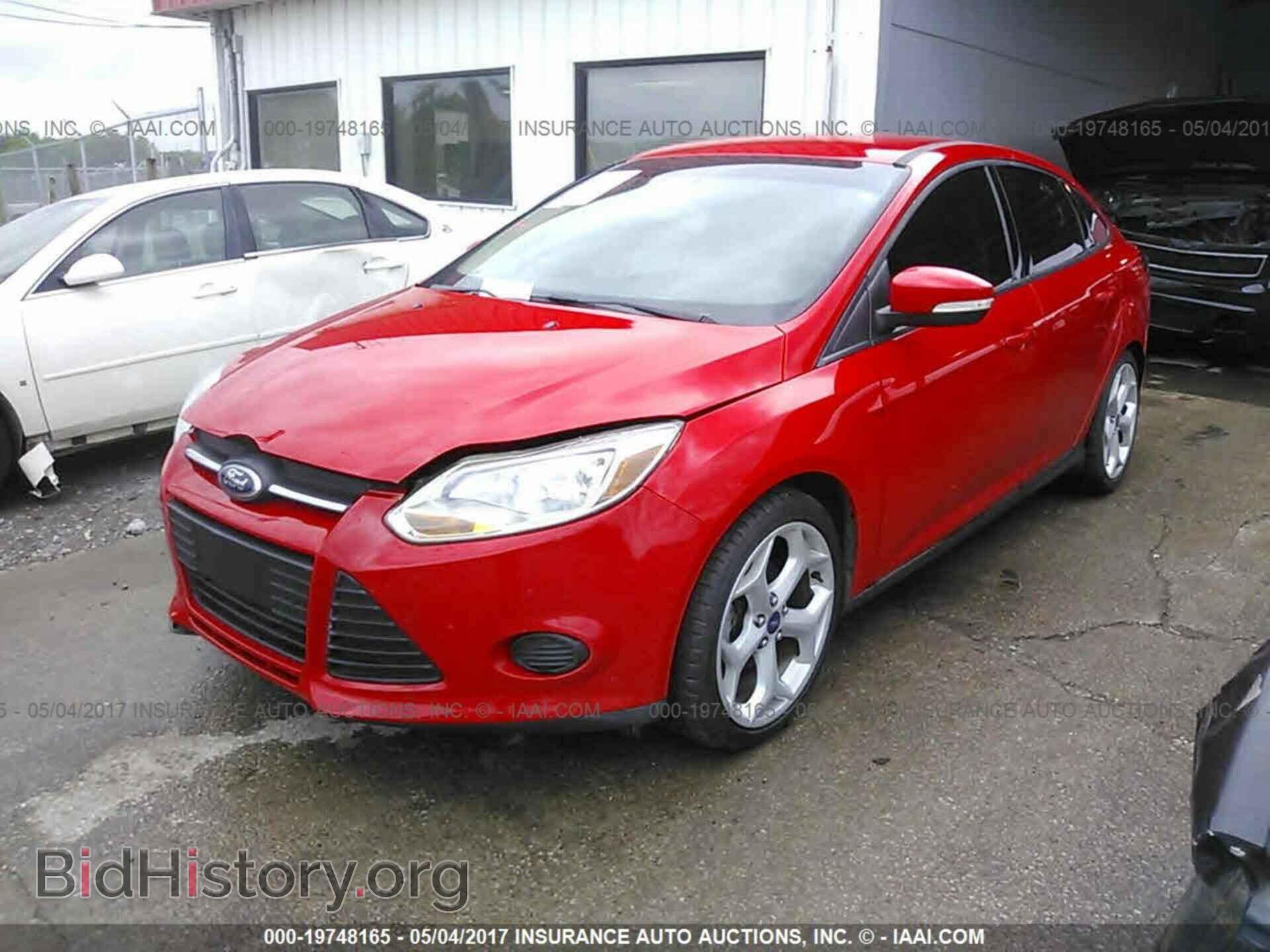 2014 Ford Focus - VIN: 1FADP3F23EL172896 - Фото 2