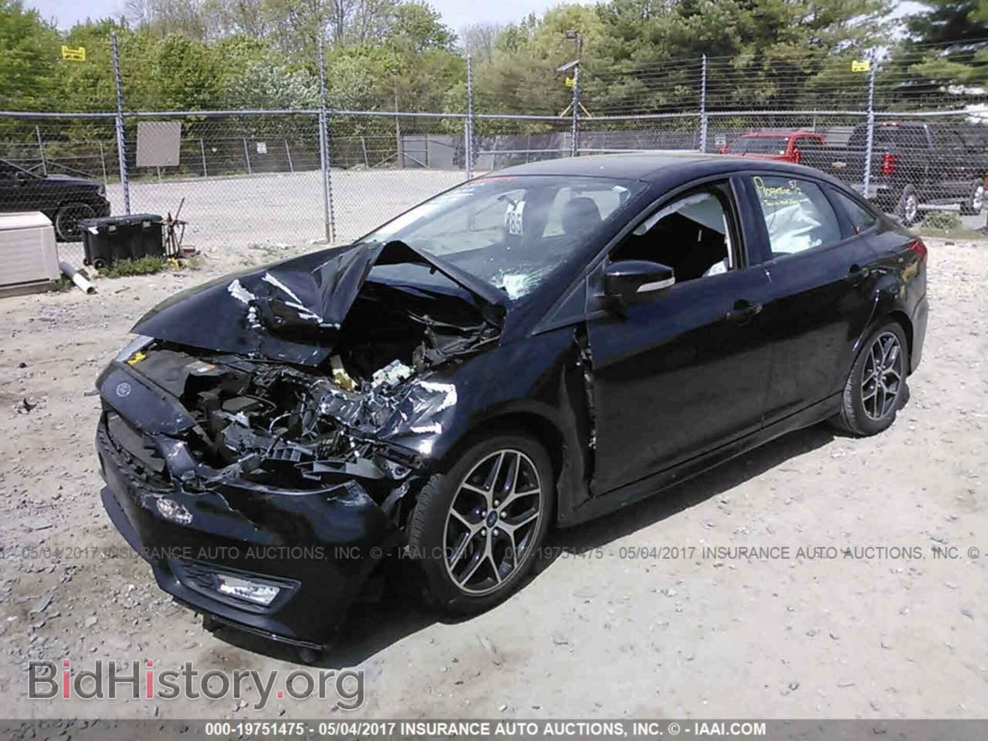2015 Ford Focus - VIN: 1FADP3F21FL267362 - Фото 2