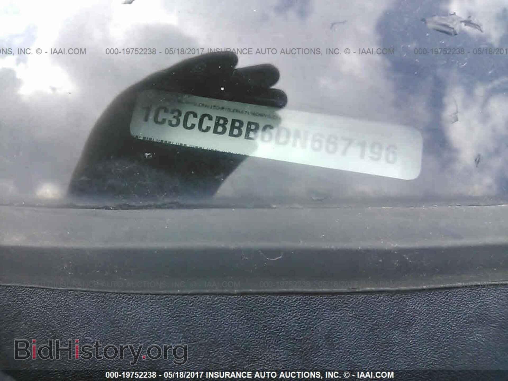 2013 Chrysler 200 - VIN: 1C3CCBBB6DN667196 - Photo 9