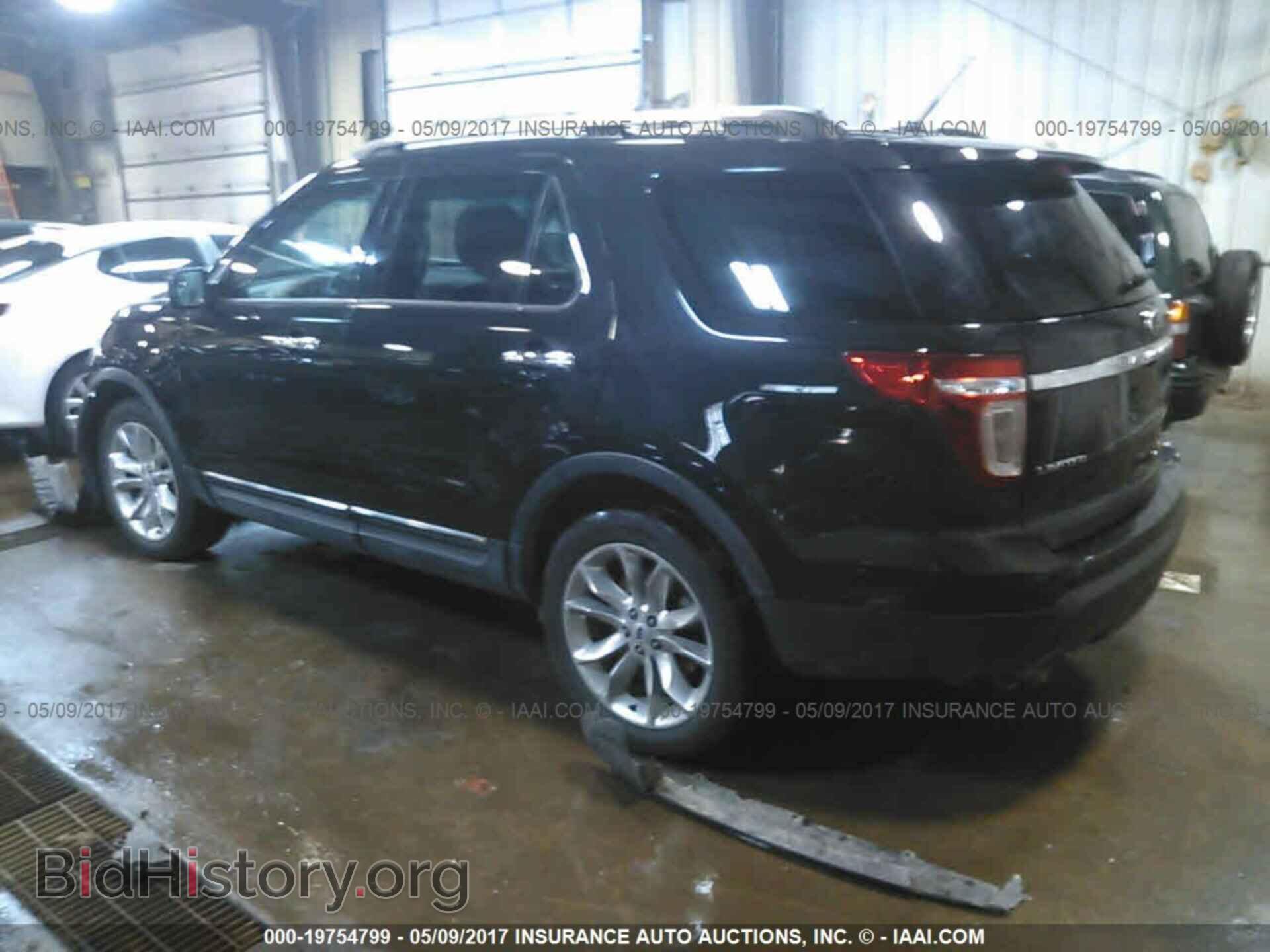 2014 Ford Explorer - VIN: 1FM5K8F80EGB63009 - Photo 3